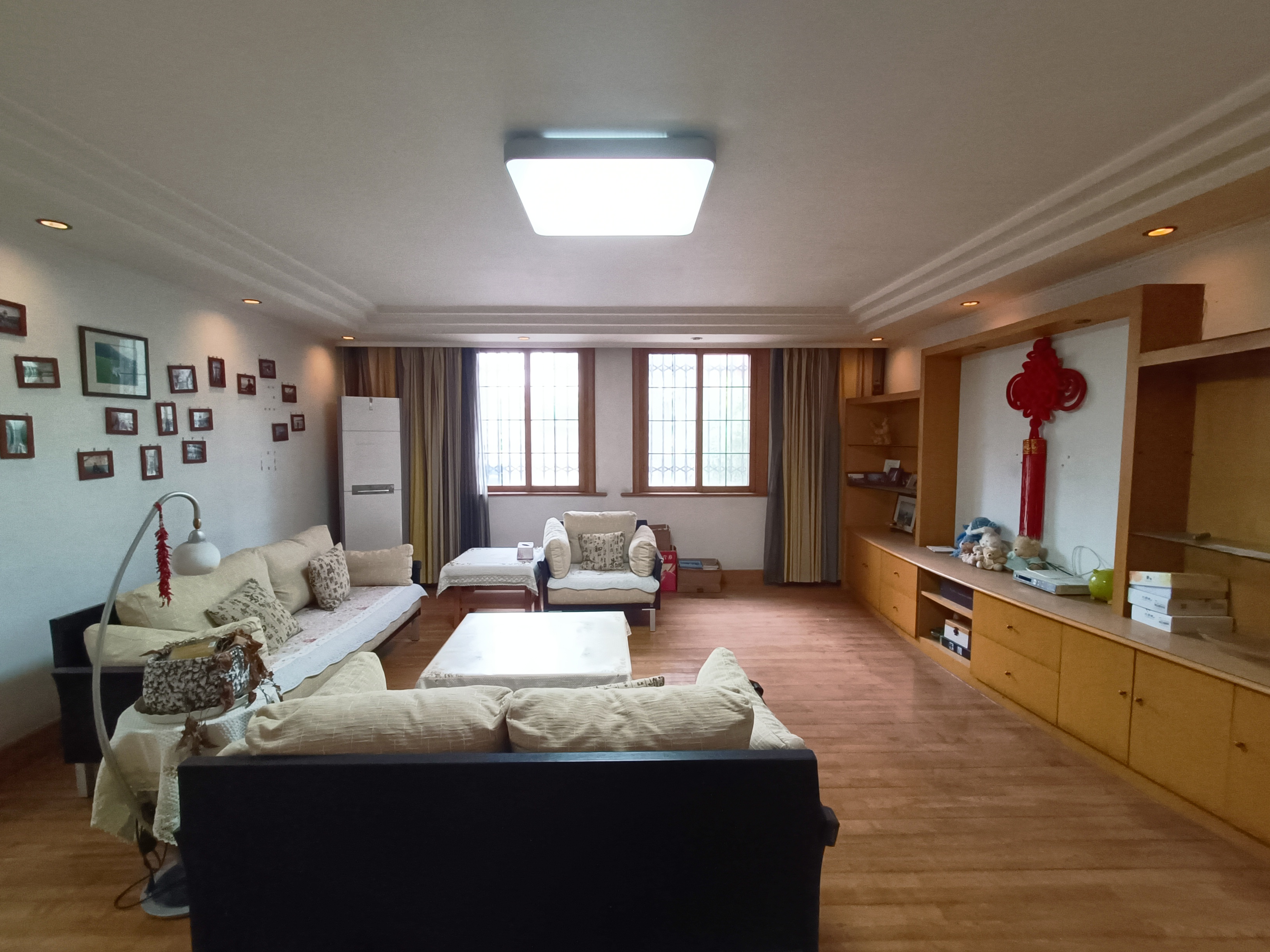 时珍园小区 4室2厅2卫 154m²