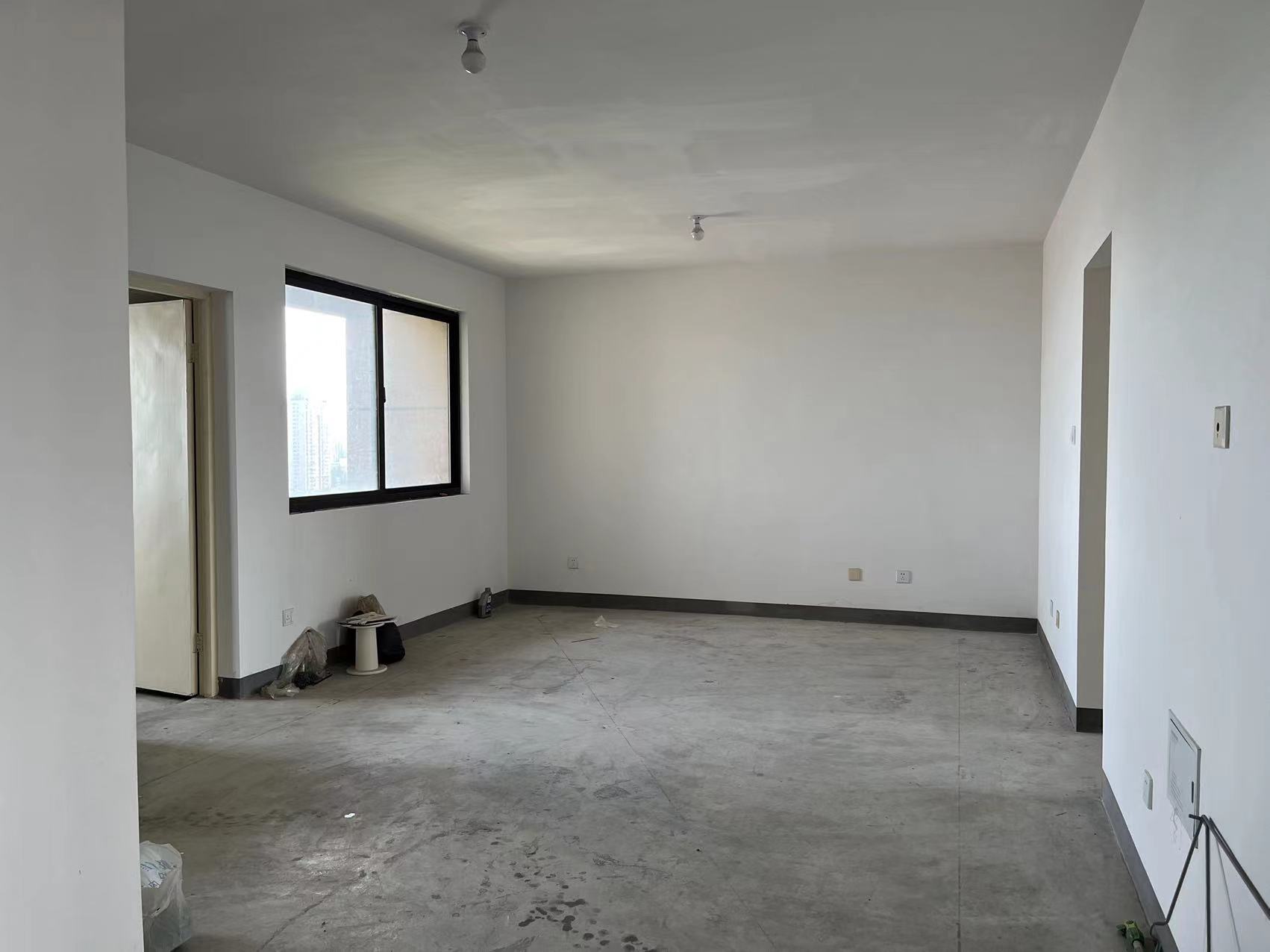 外滩花苑 3室1厅1卫 125.00m²