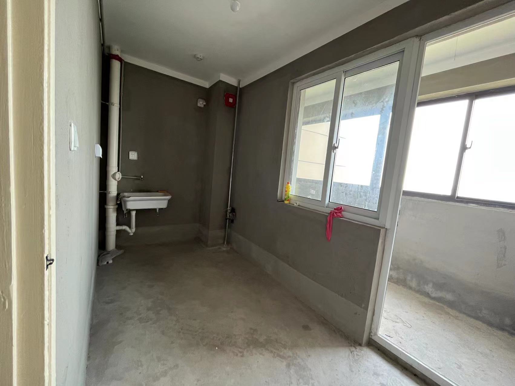 外滩花苑 3室1厅1卫 125.00m&sup2;