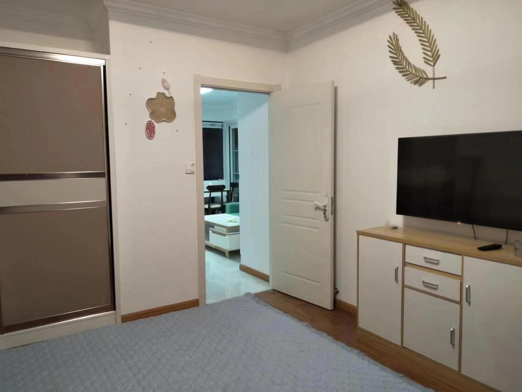 朝阳花苑 3室1厅1卫 93m&sup2;
