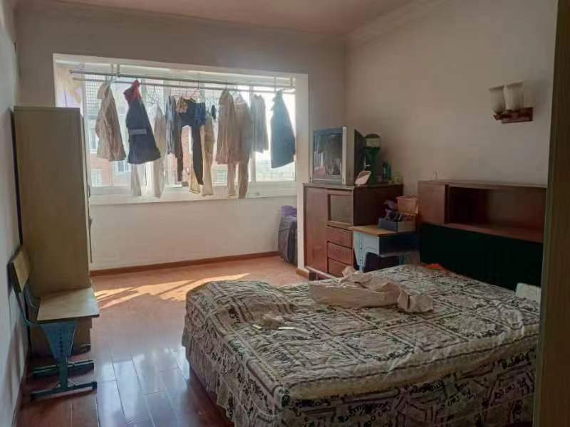 炜建花苑 2室2厅1卫 80m&sup2;