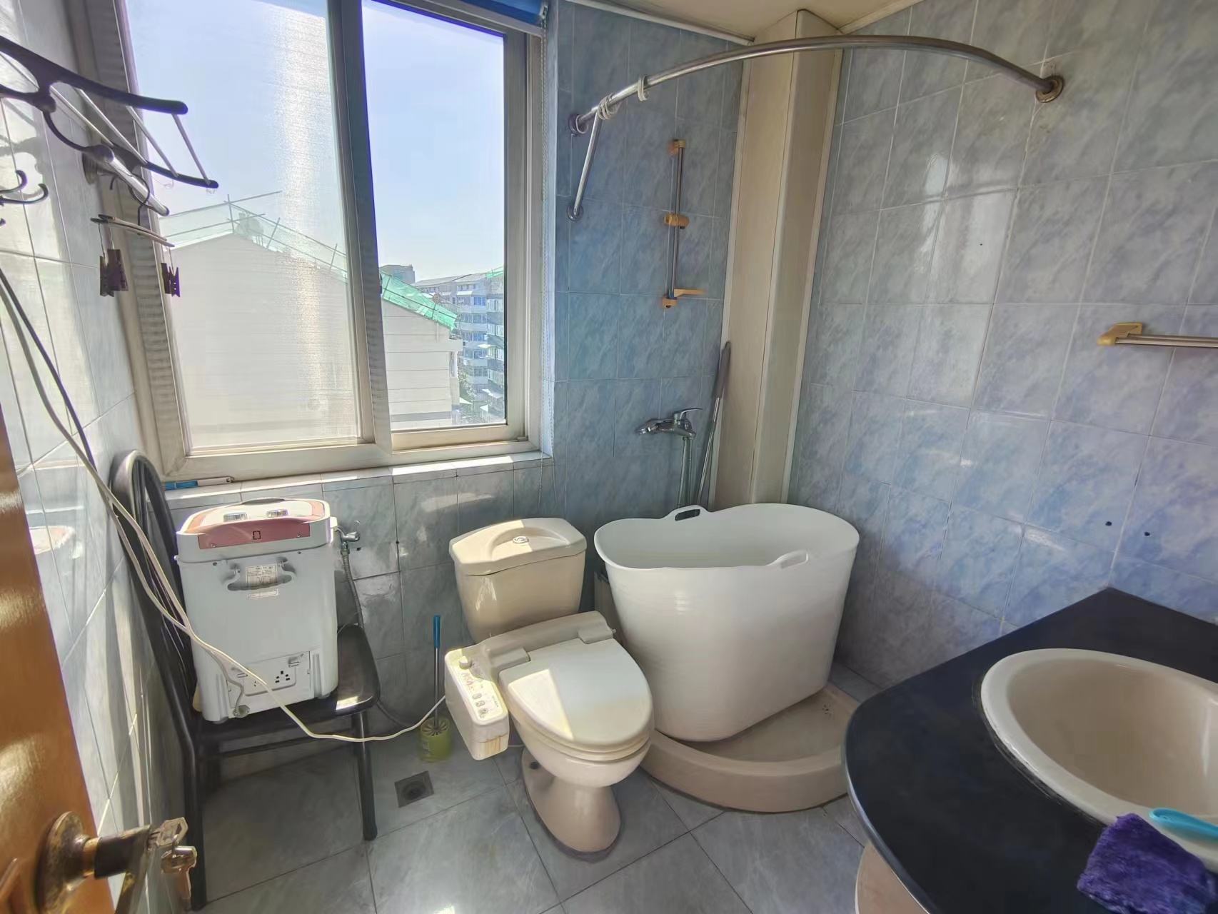 濠西园中北小区 5室2厅2卫 147m&sup2;
