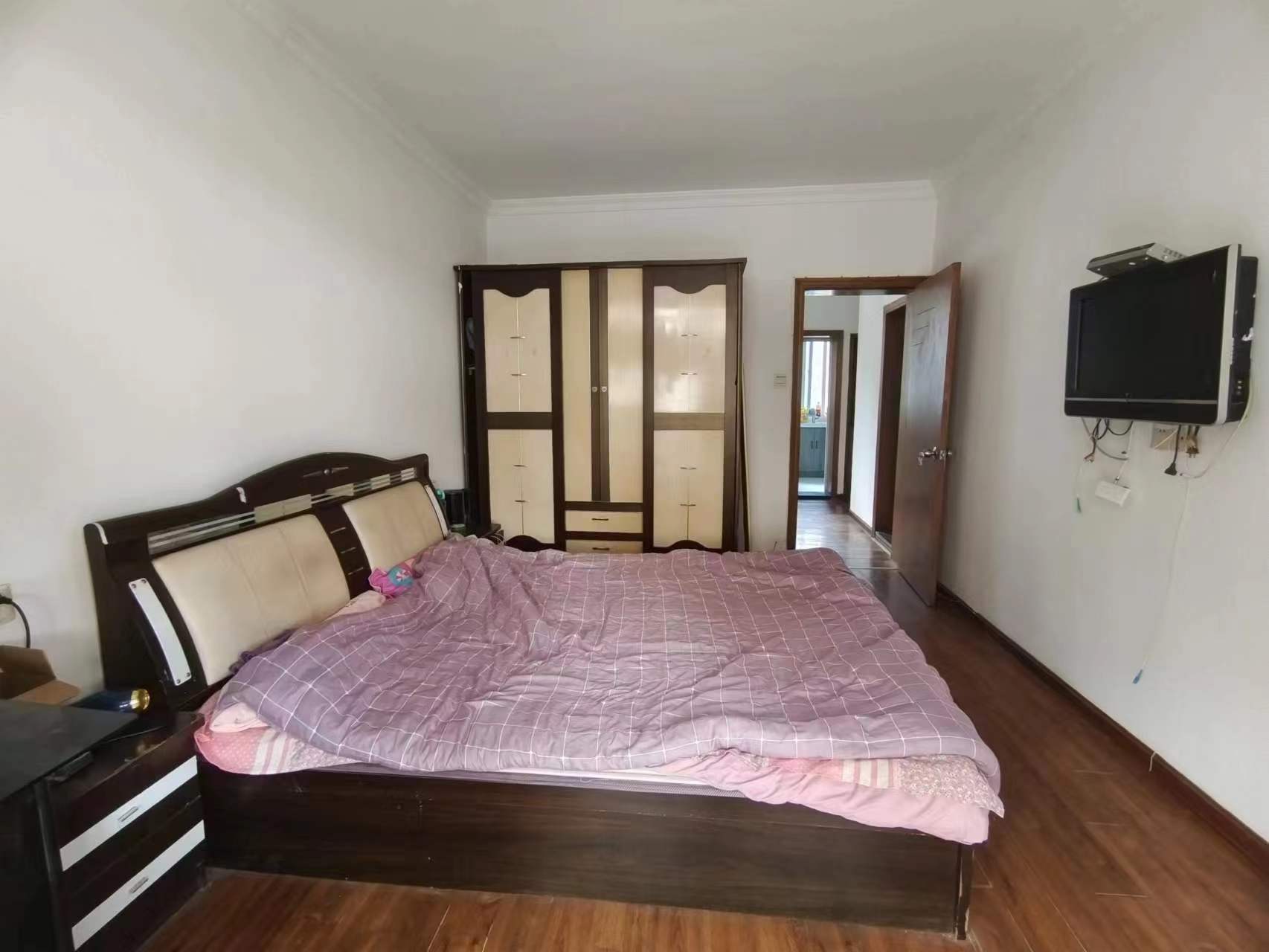 虹桥新村(朝霞路) 2室1厅1卫 70m&sup2;