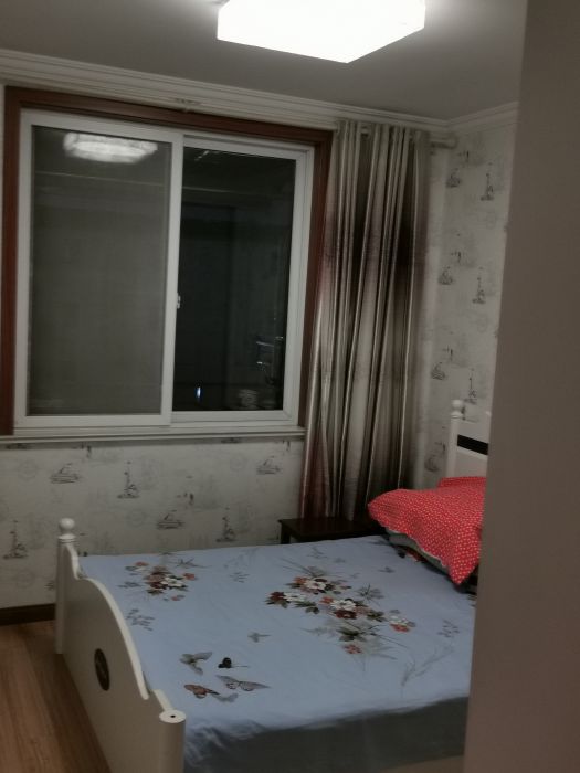 宝隆花园 3室2厅2卫 69m&sup2;