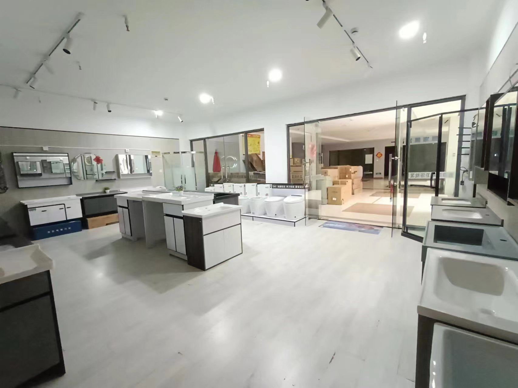 鸿运装饰城 1室1厅1卫 53.09m&sup2;