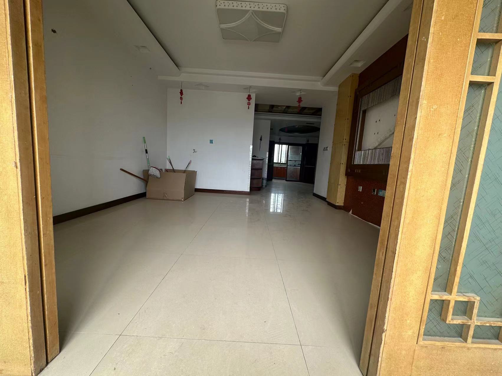 世纪城 3室2厅2卫 139.78m&sup2;