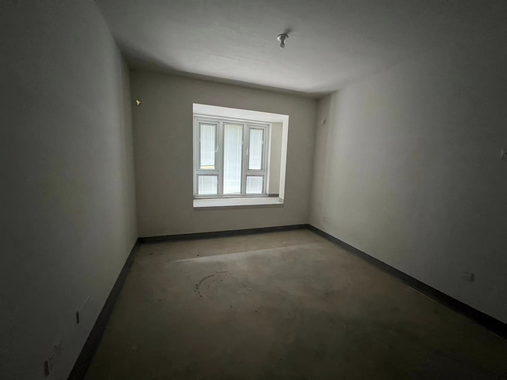 金地繁茂里 4室2厅2卫 120m&sup2;