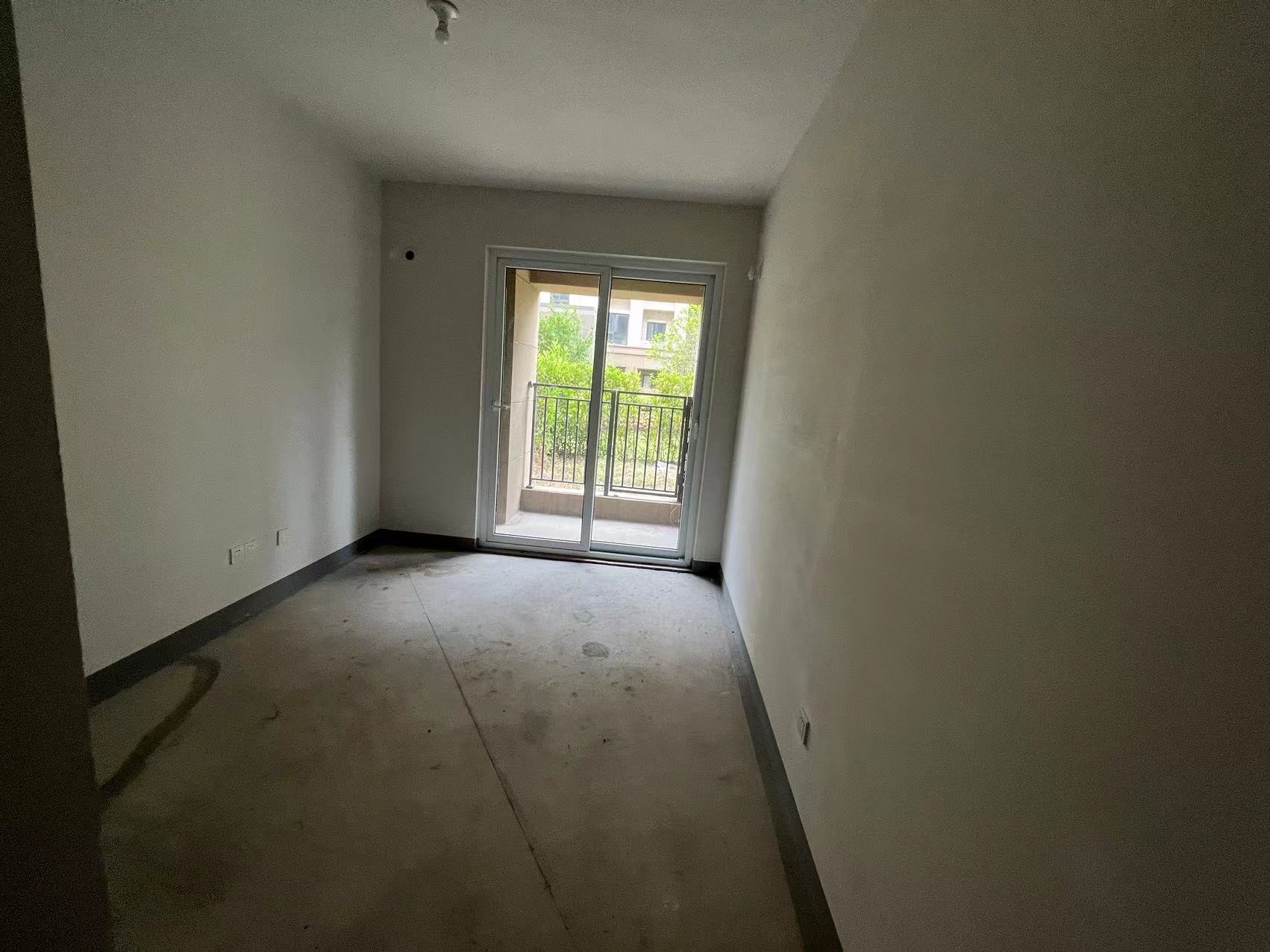 金地繁茂里 4室2厅2卫 120m&sup2;