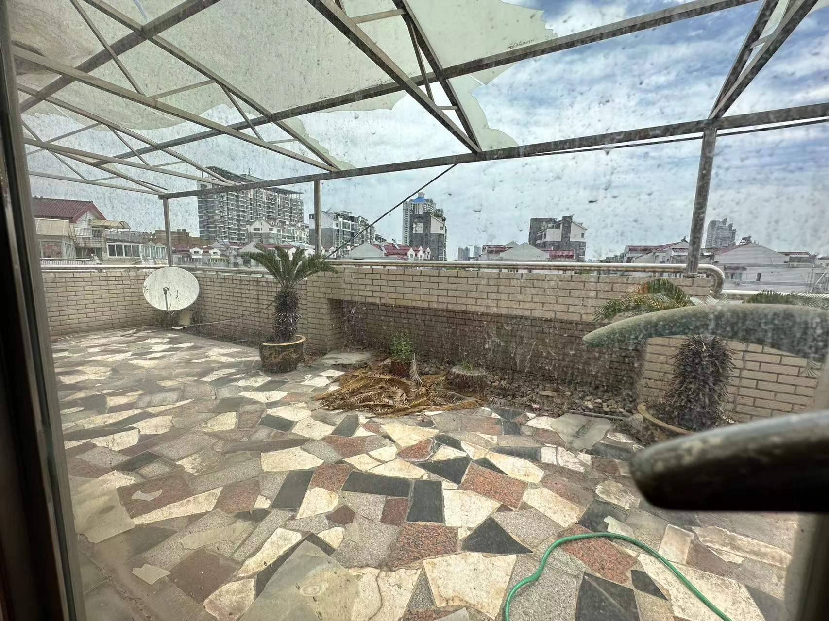 八仙花苑 4室2厅3卫 209m&sup2;