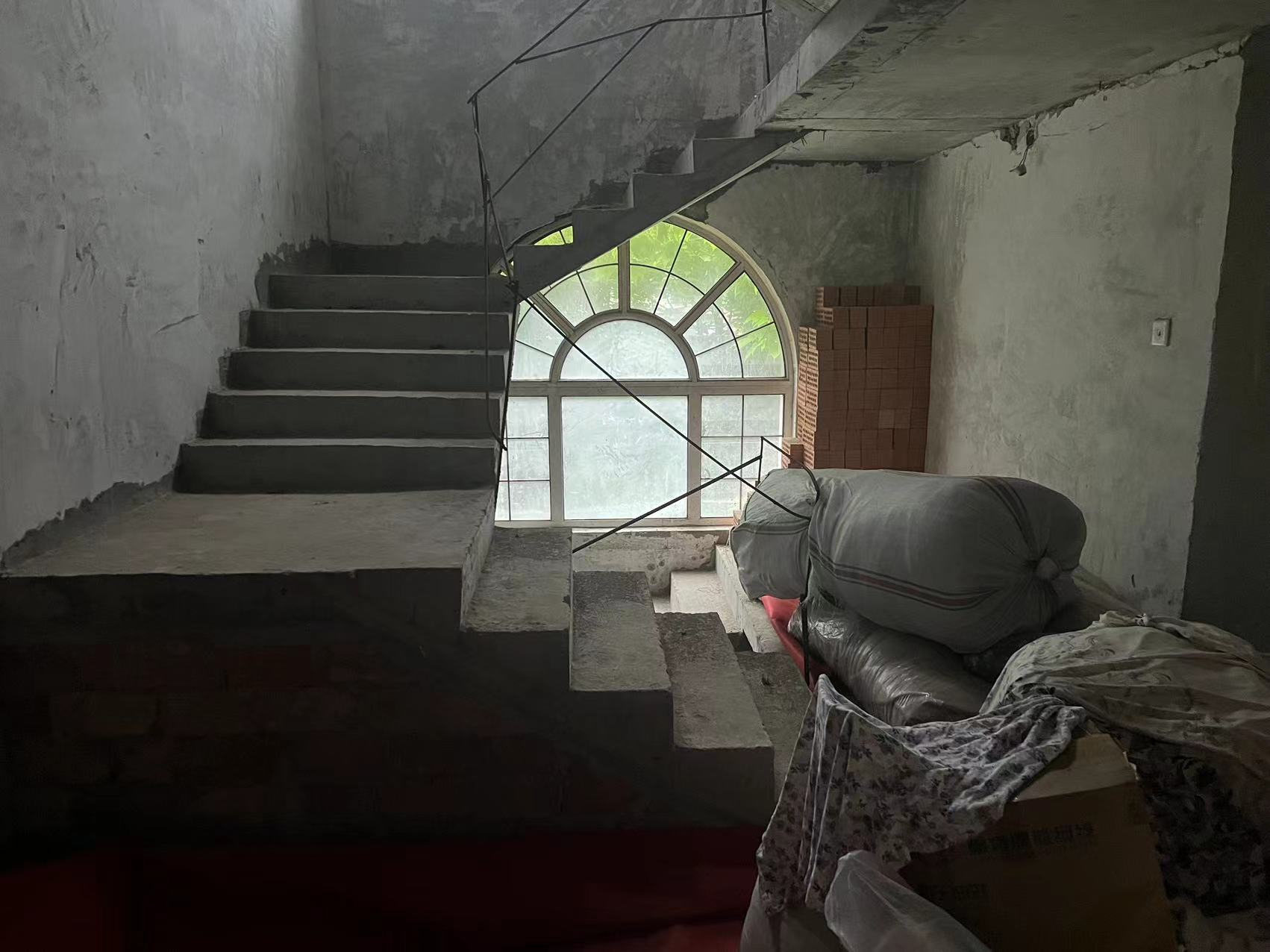 优山美地花园南区 5室2厅4卫 288.00m&sup2;