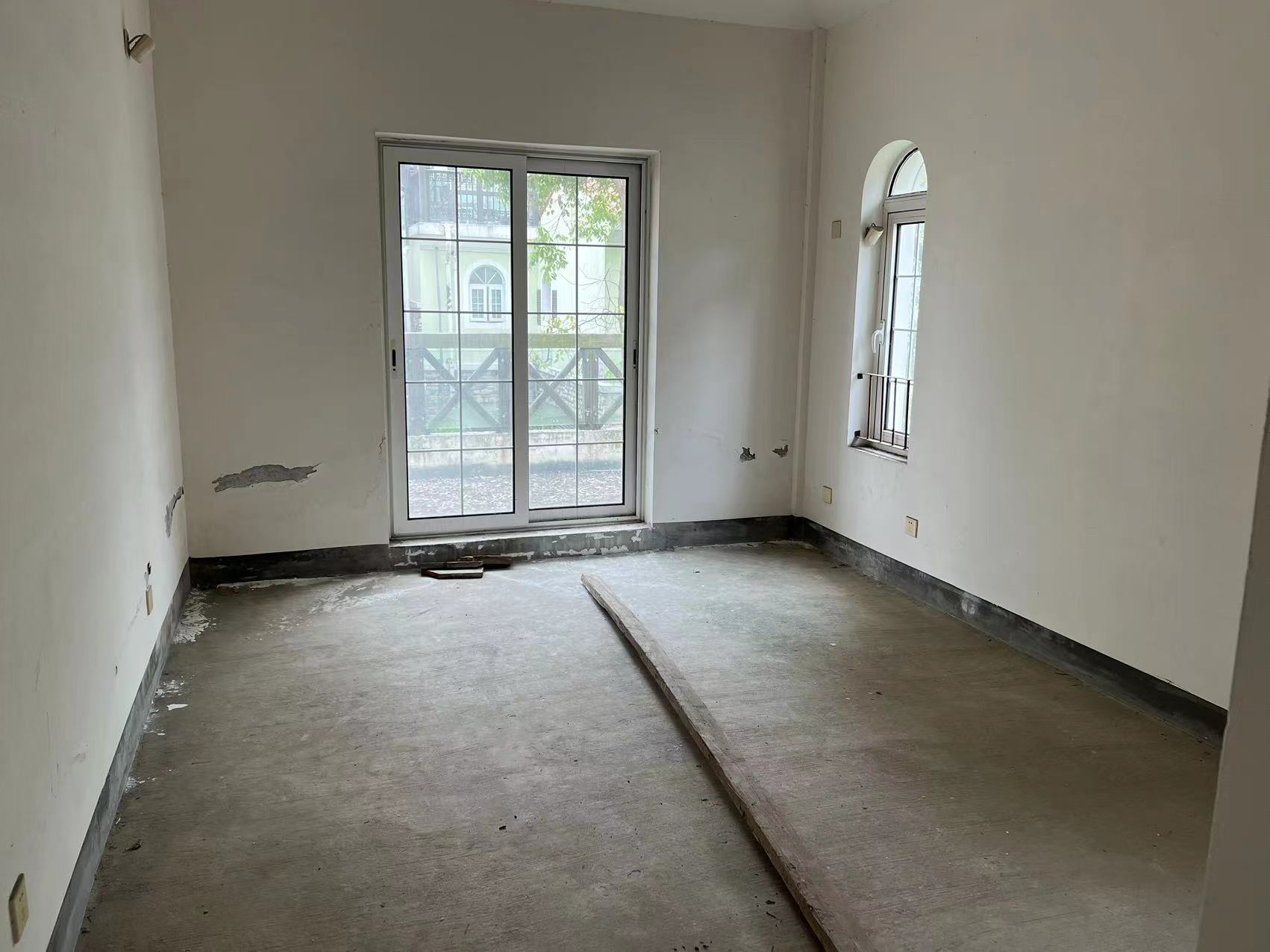 优山美地花园南区 5室2厅4卫 288.00m&sup2;