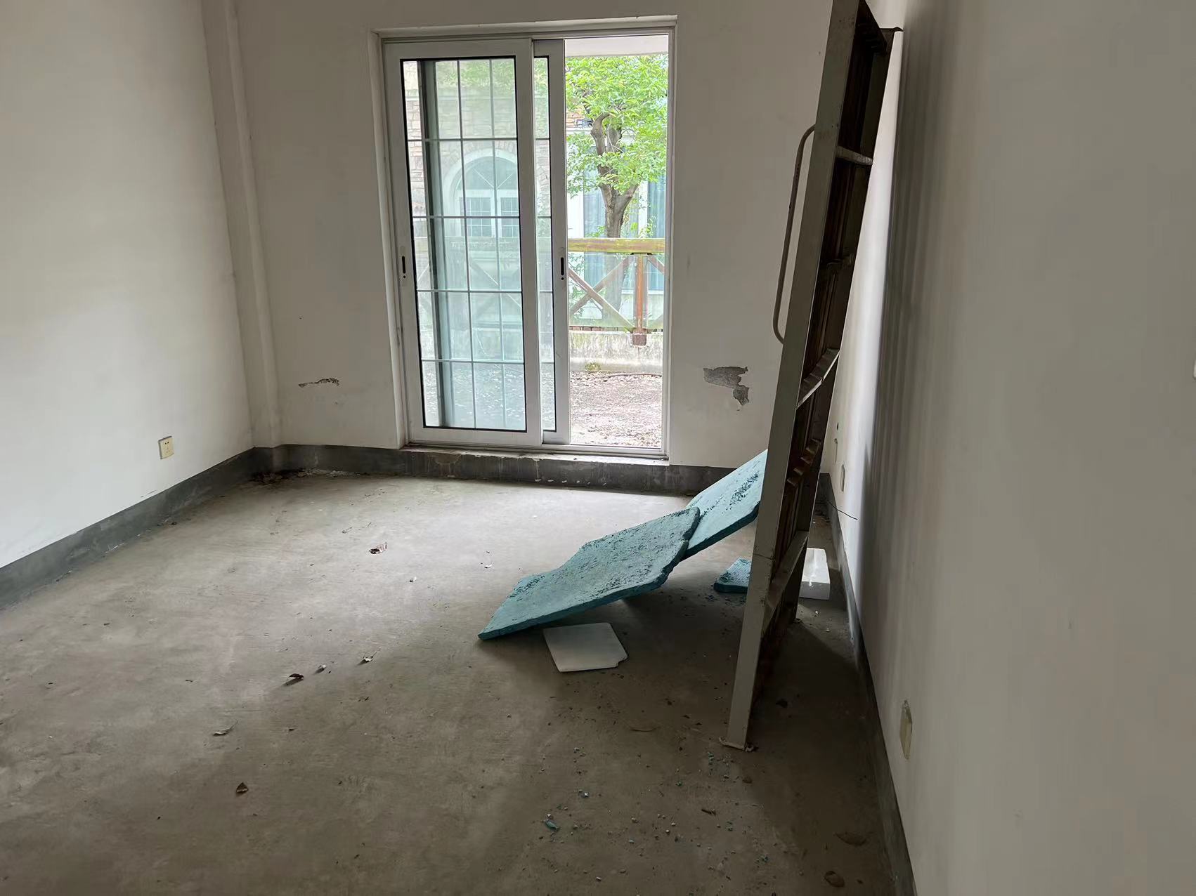 优山美地花园南区 5室2厅4卫 288.00m&sup2;