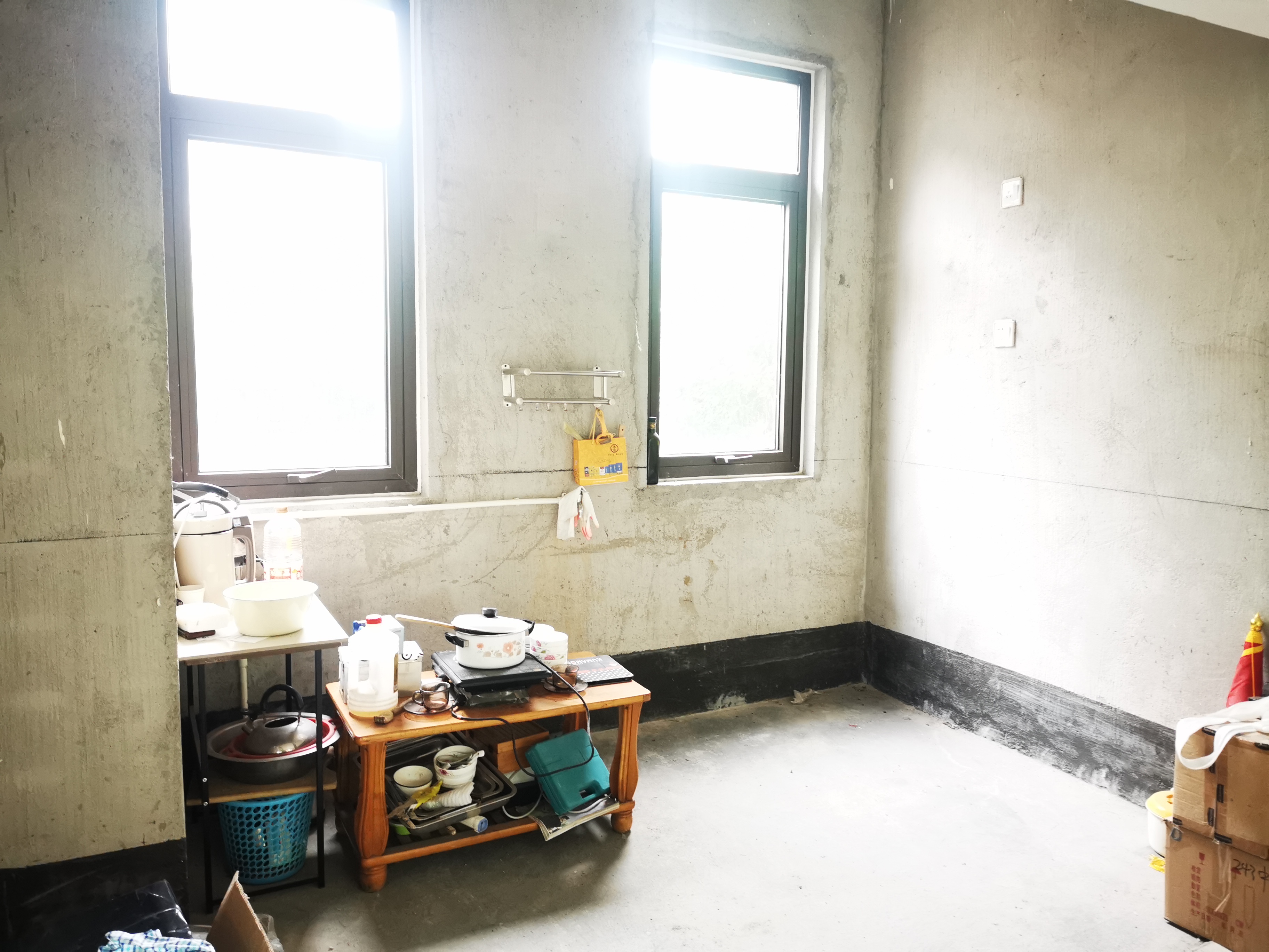 德庆苑 4室2厅2卫 200m&sup2;