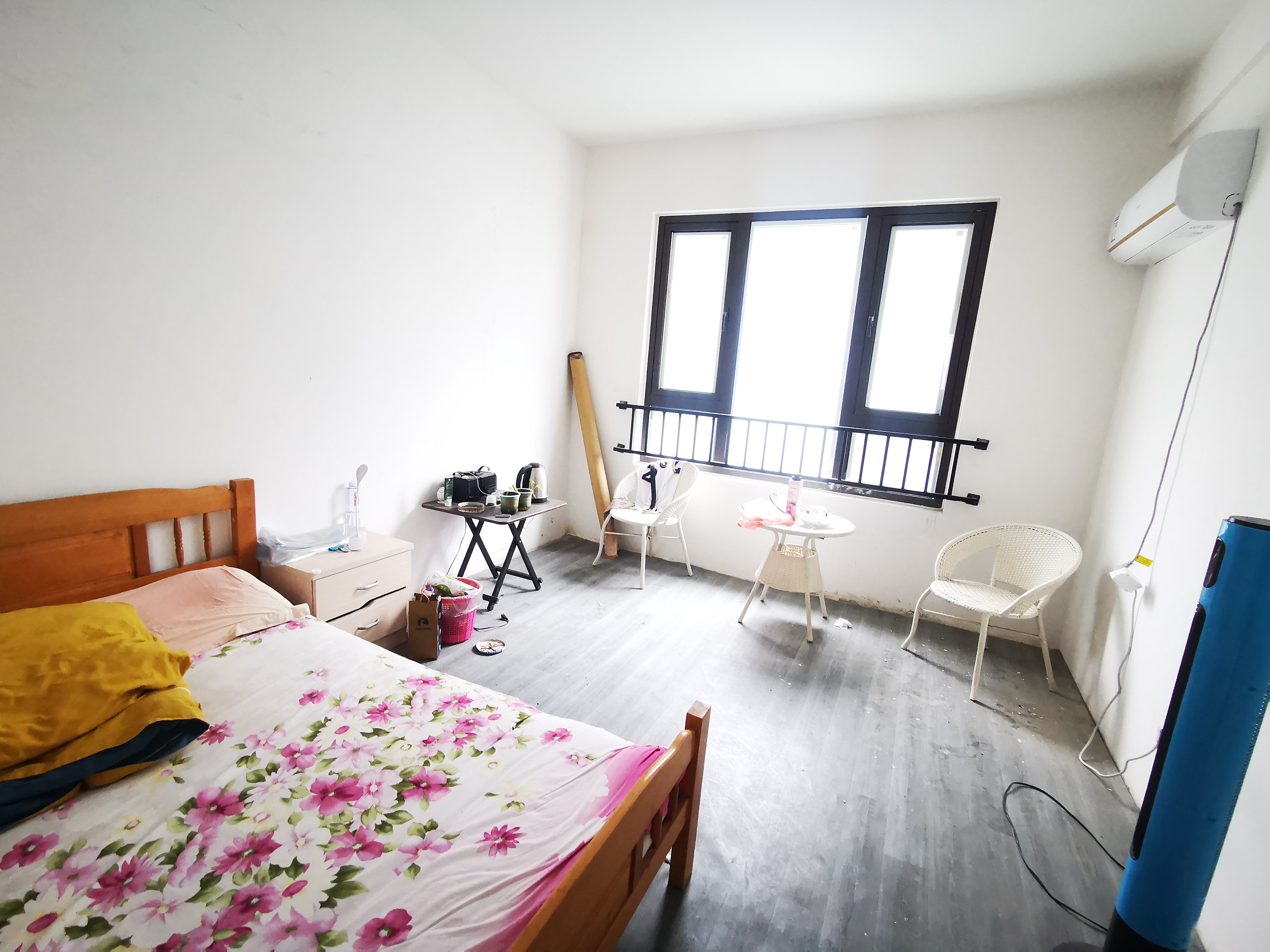 德庆苑 4室2厅2卫 200m&sup2;