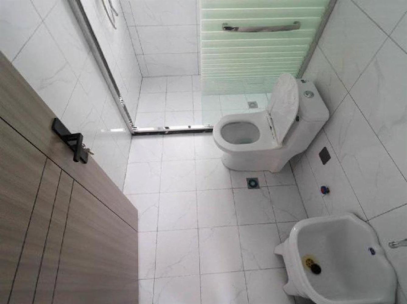 虹南小区 3室2厅1卫 99m&sup2;