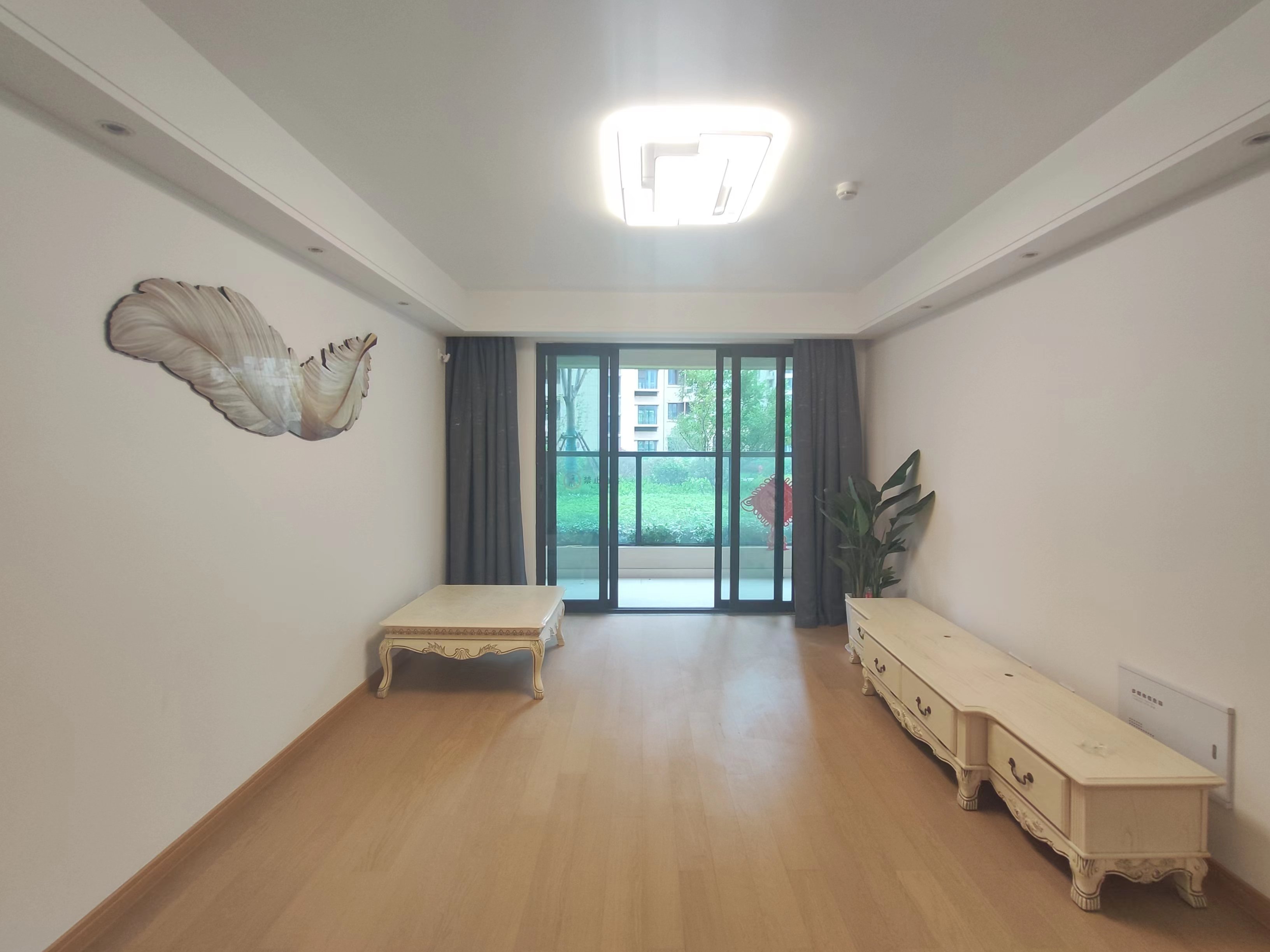 时光漫城 4室2厅2卫 125m&sup2;
