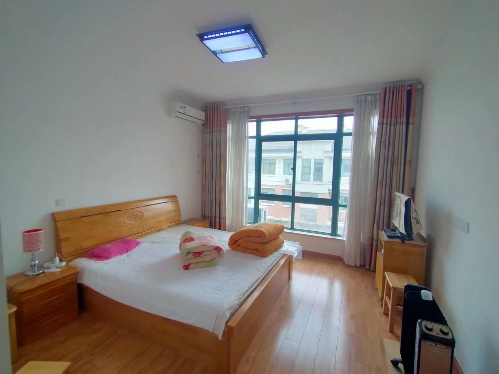 凤凰莱茵苑 2室1厅1卫 128.00m&sup2;