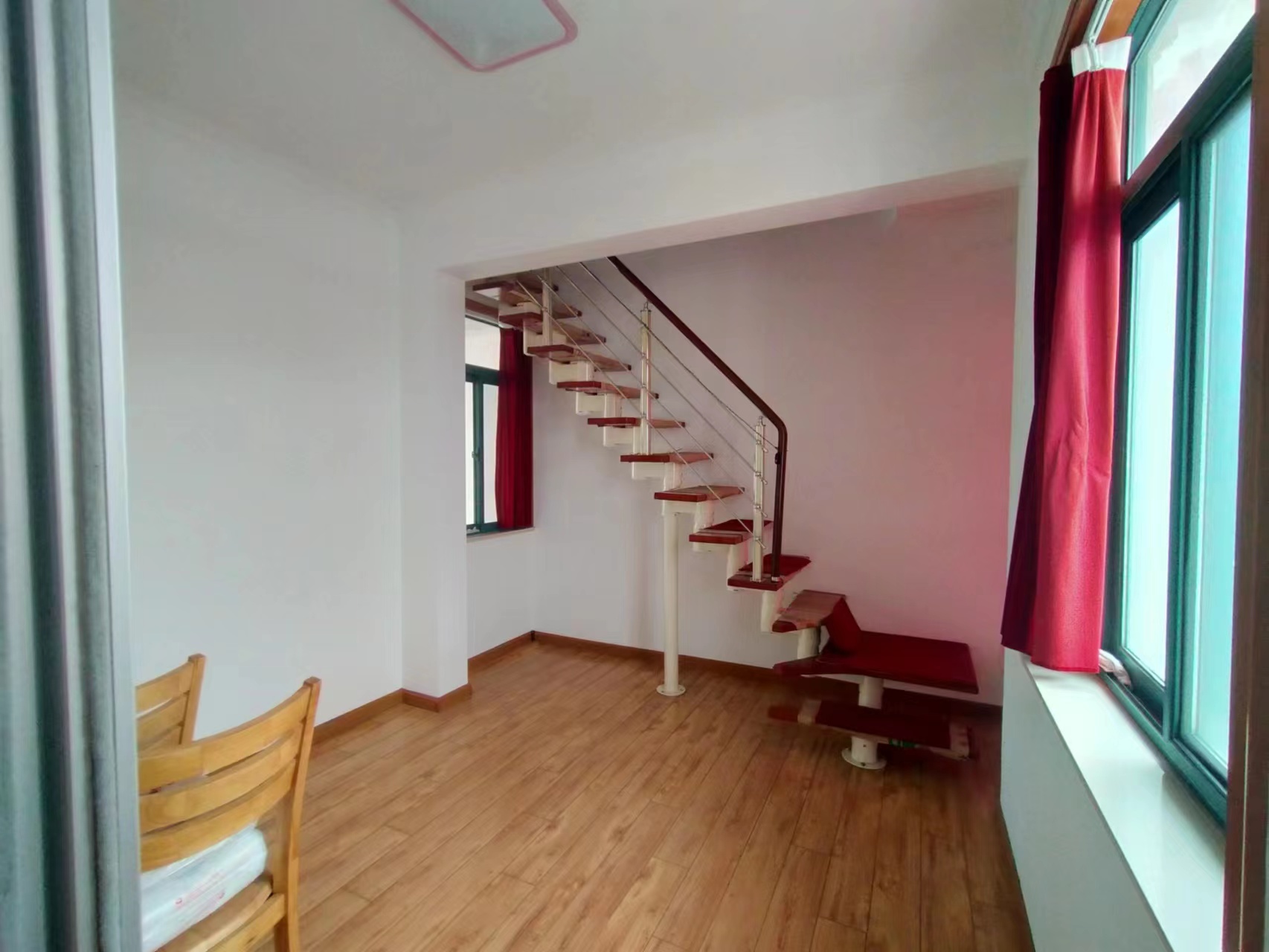 凤凰莱茵苑 2室1厅1卫 128.00m&sup2;