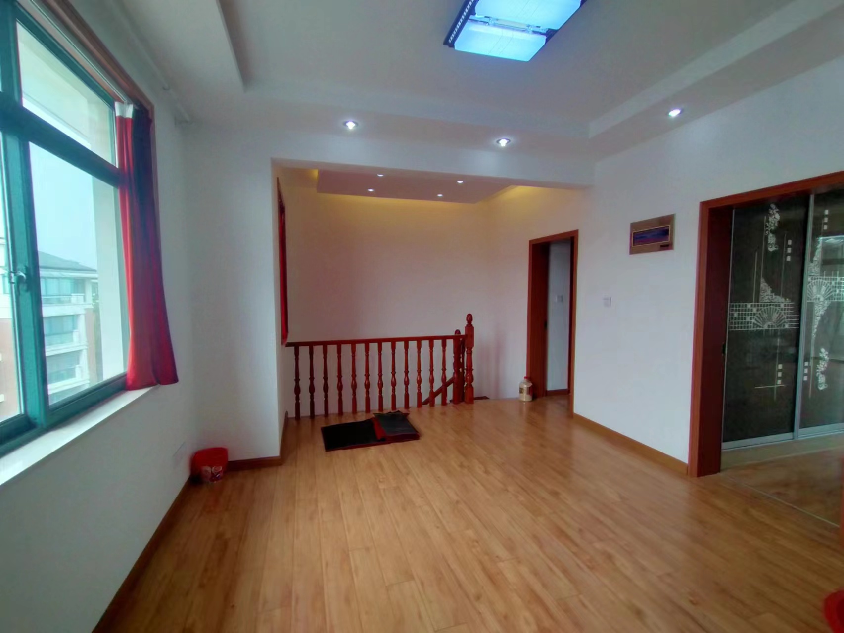 凤凰莱茵苑 2室1厅1卫 128.00m&sup2;