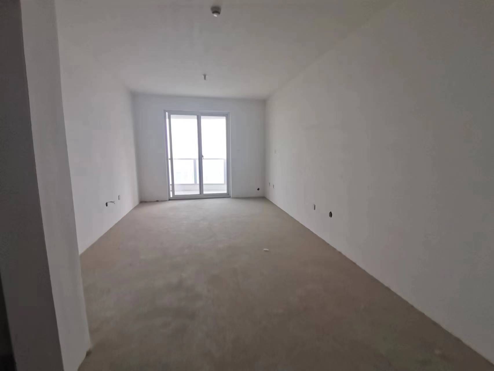 湖滨华庭 3室2厅1卫 97m&sup2;