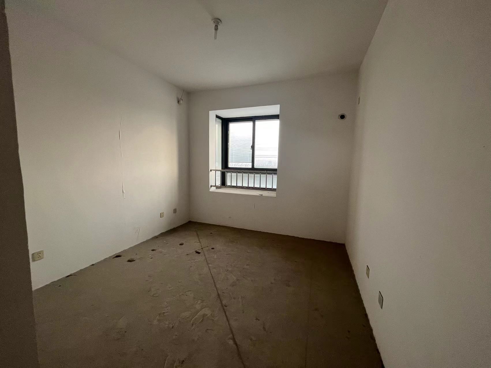 翠湖景苑 3室2厅1卫 94.00m&sup2;