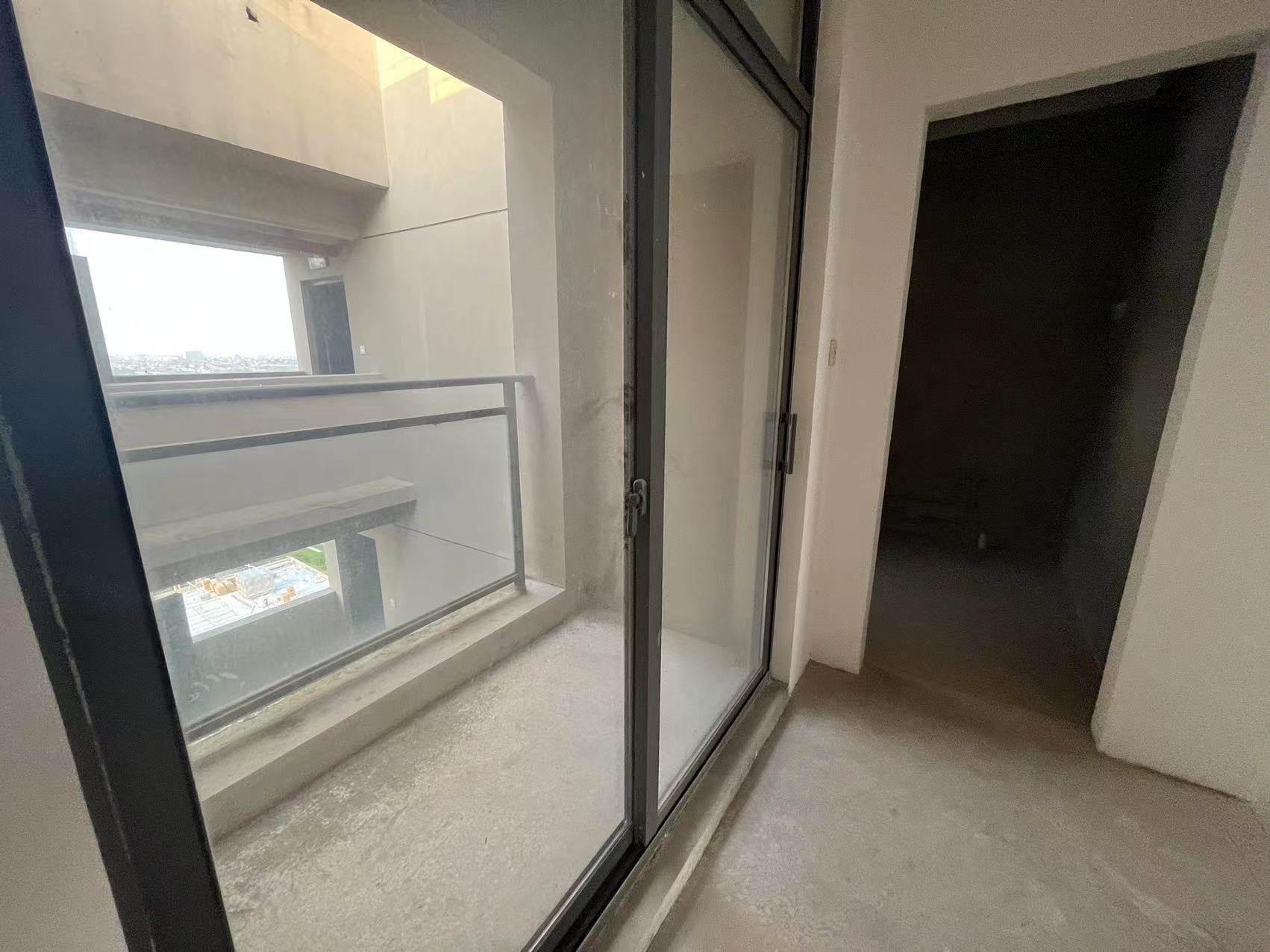 翠湖景苑 3室2厅1卫 94.00m&sup2;