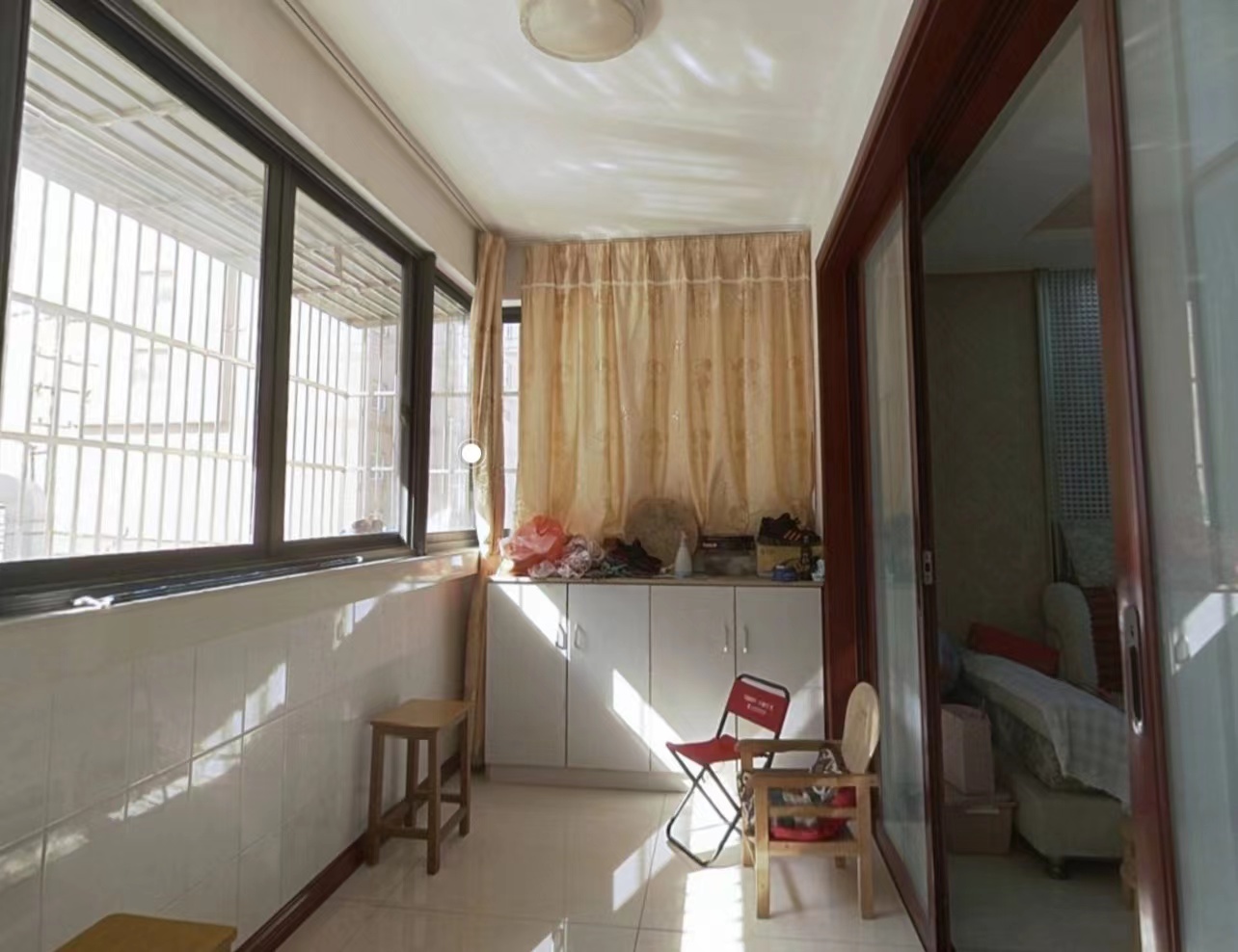 小石桥花苑 3室2厅2卫 135m&sup2;