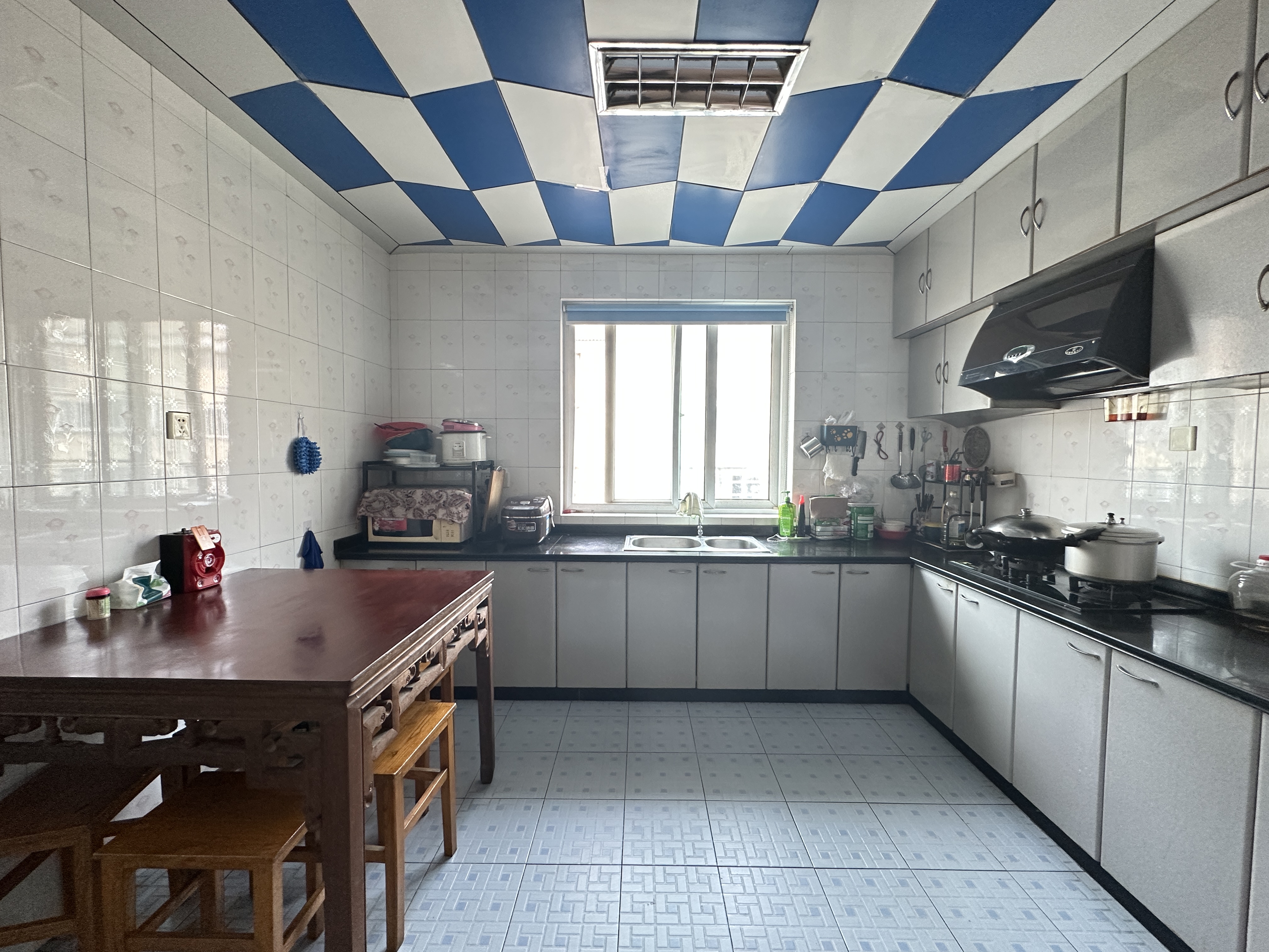 新开苑 4室2厅2卫 87.00m&sup2;