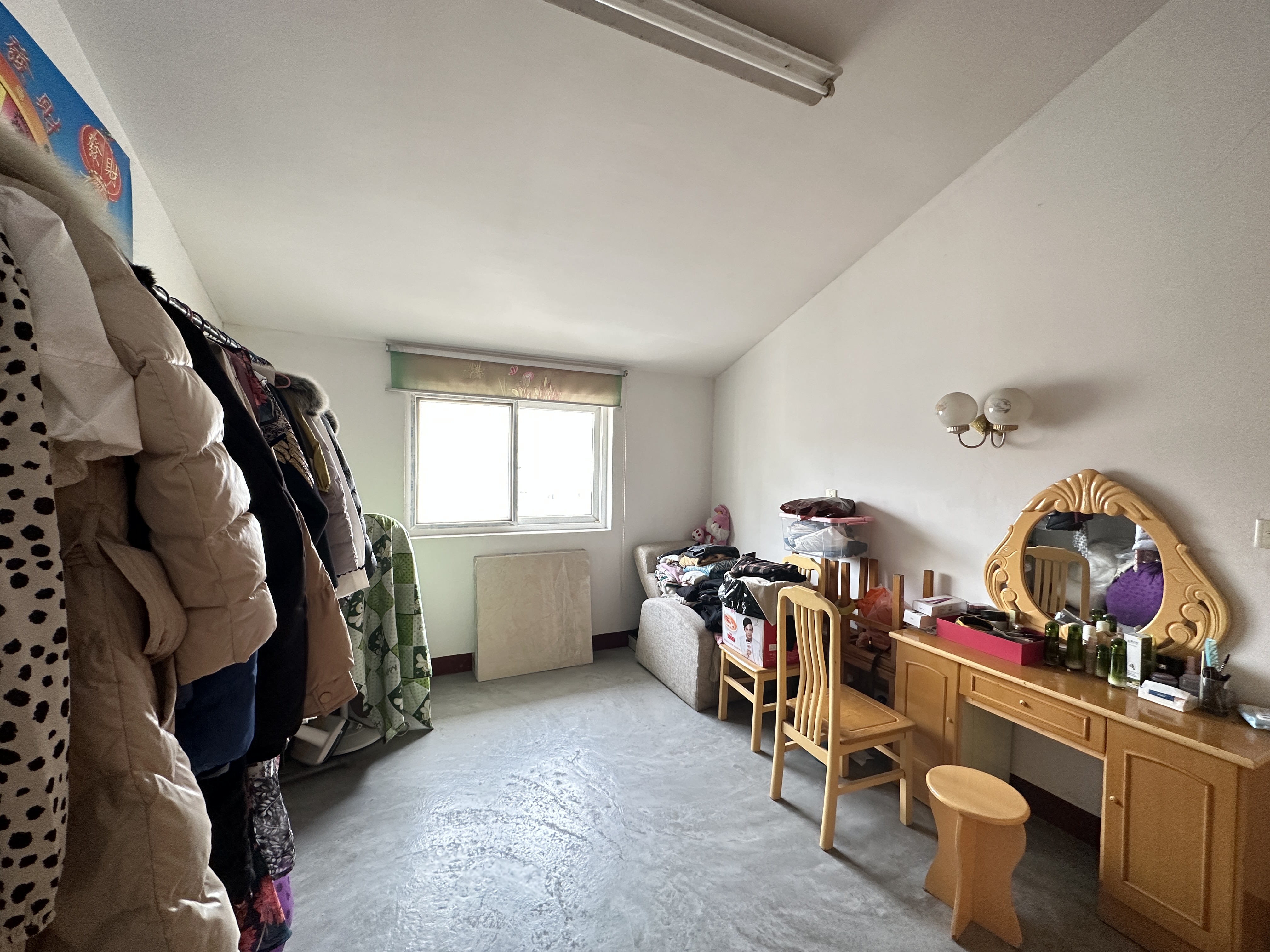 新开苑 4室2厅2卫 87.00m&sup2;