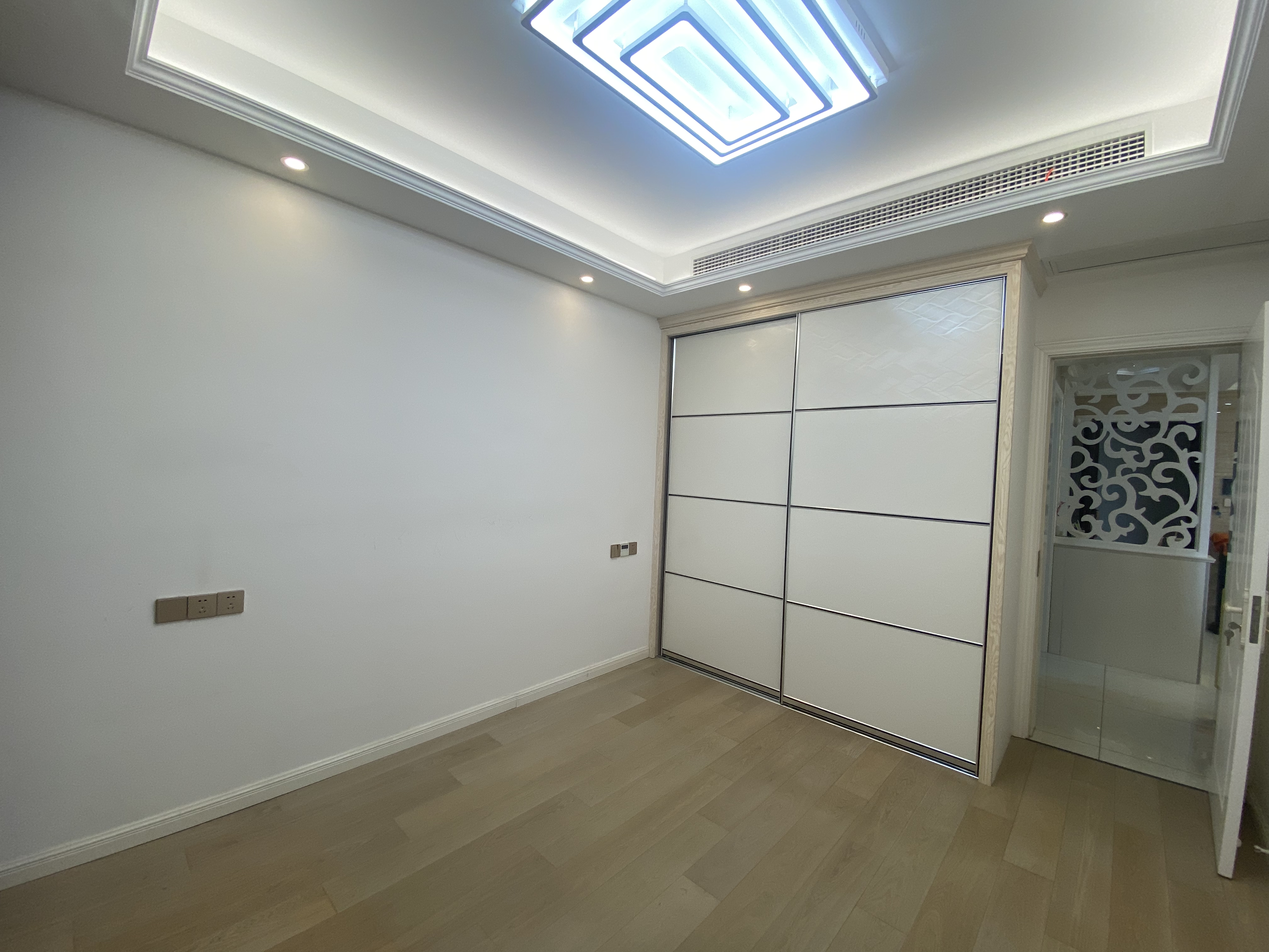 星光耀广场 3室2厅1卫 112.36m&sup2;
