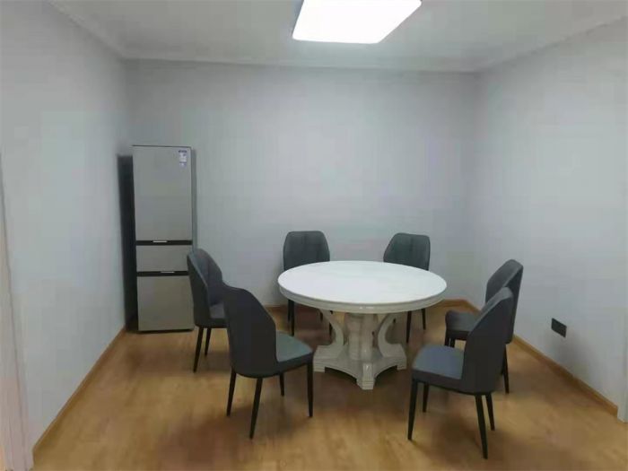 和谐汇景新苑 4室2厅1卫 130m²