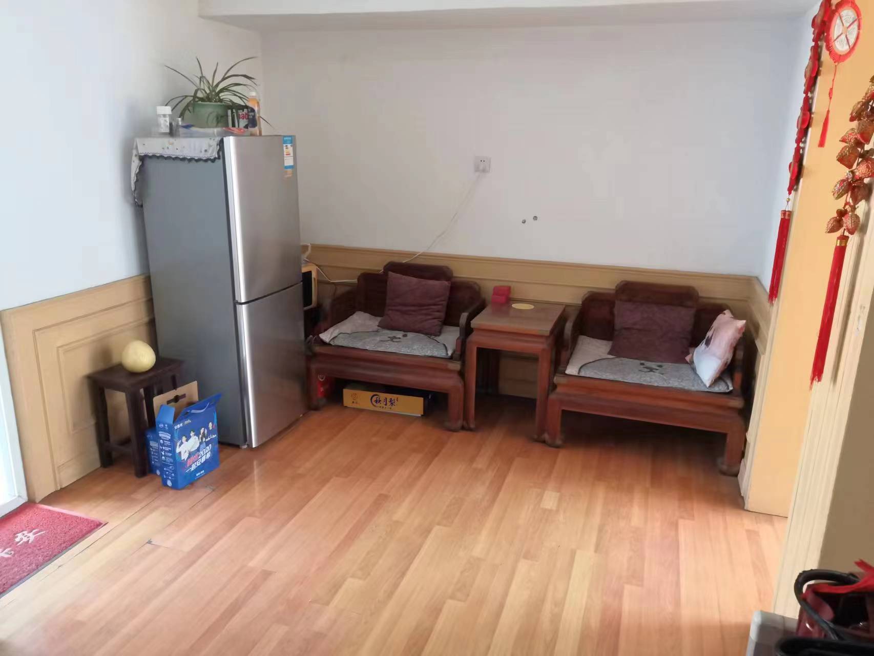 八角亭东一区 2室2厅1卫 72m&sup2;