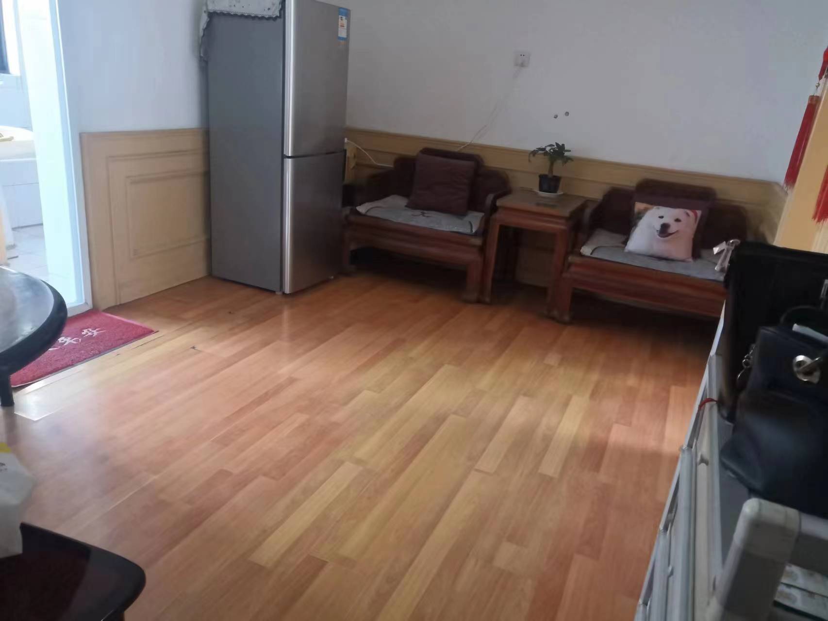 八角亭东一区 2室2厅1卫 72m&sup2;