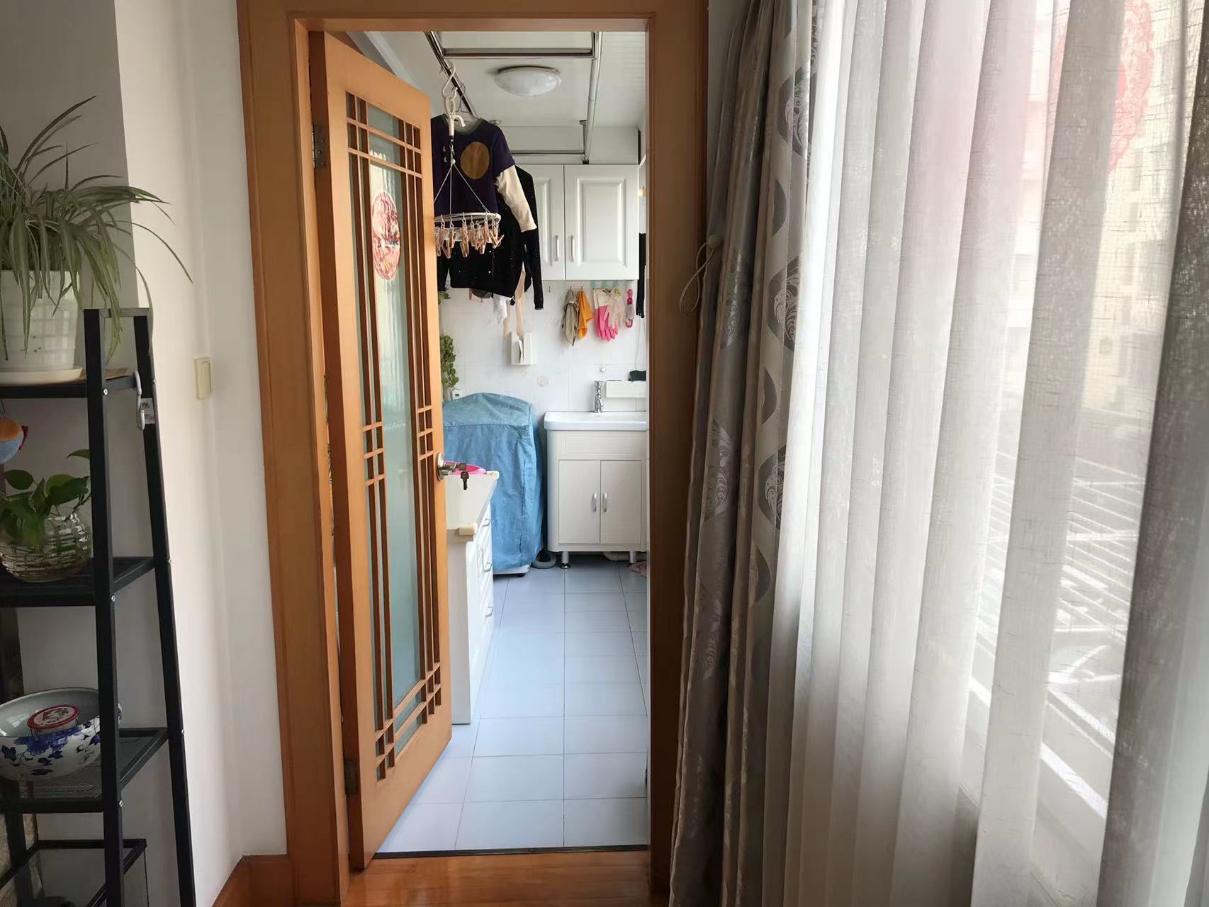 外滩小区 3室2厅1卫 112m&sup2;