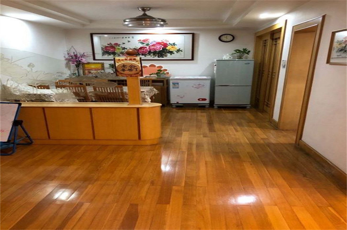 外滩小区 3室2厅1卫 112m&sup2;