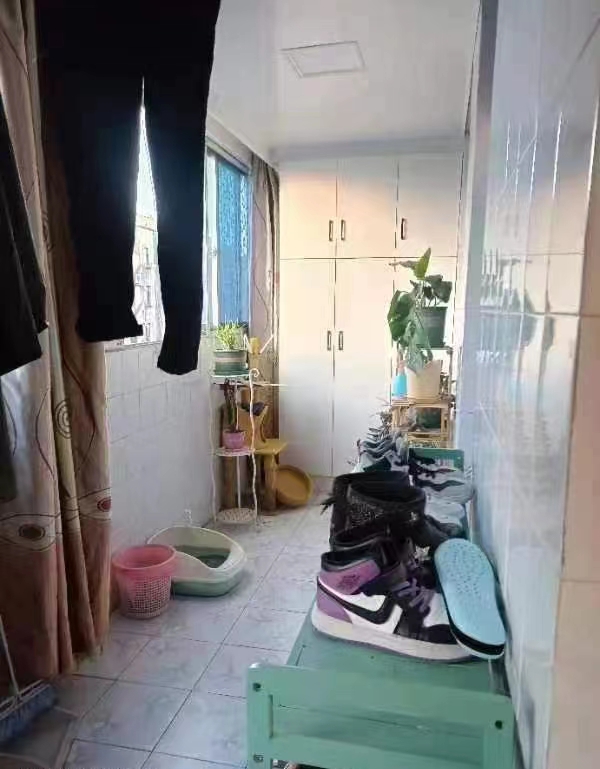 八角亭东一区 3室1厅1卫 94.50m&sup2;