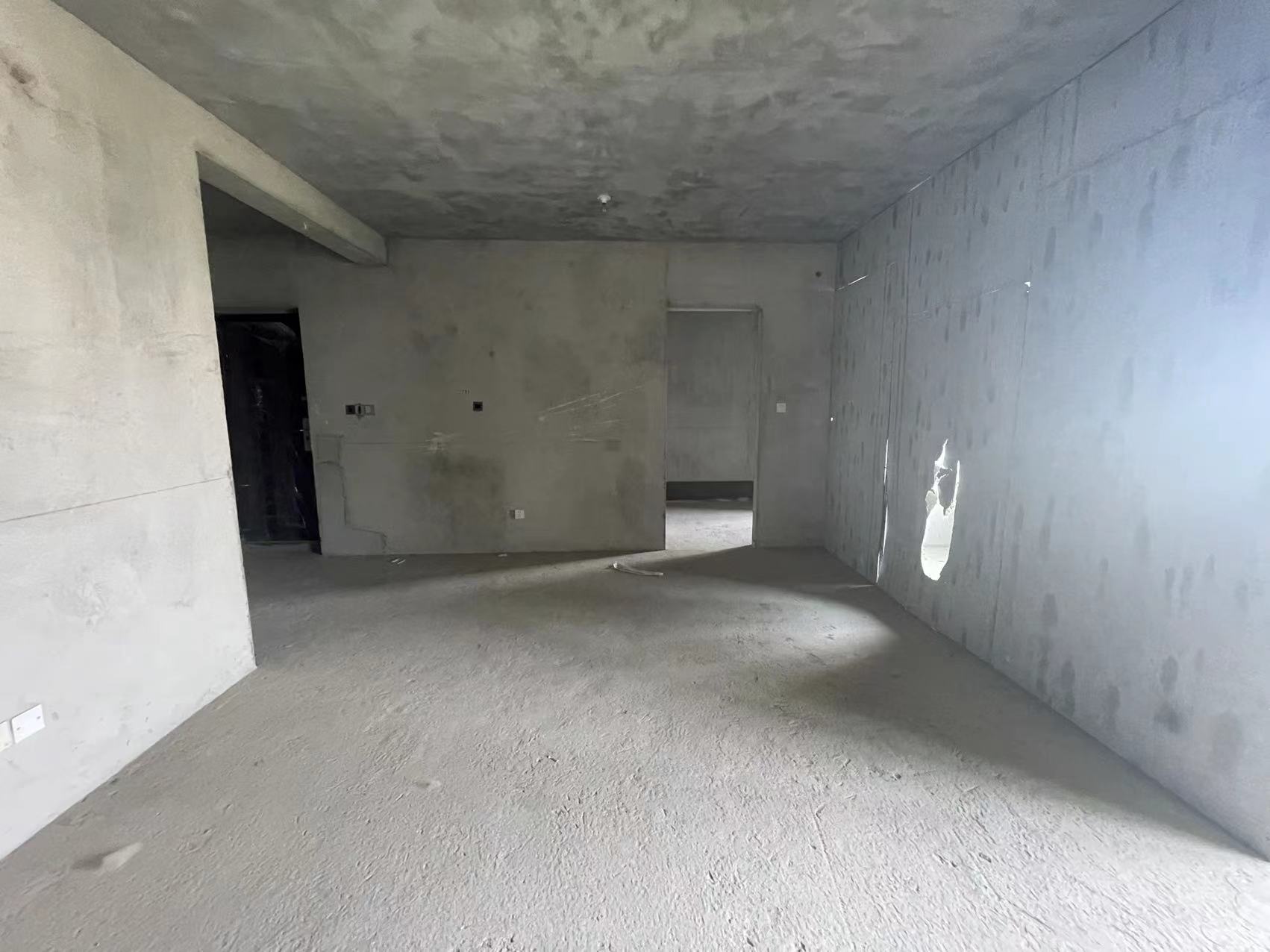 新瑞文化翡翠园 4室2厅2卫 144.00m&sup2;