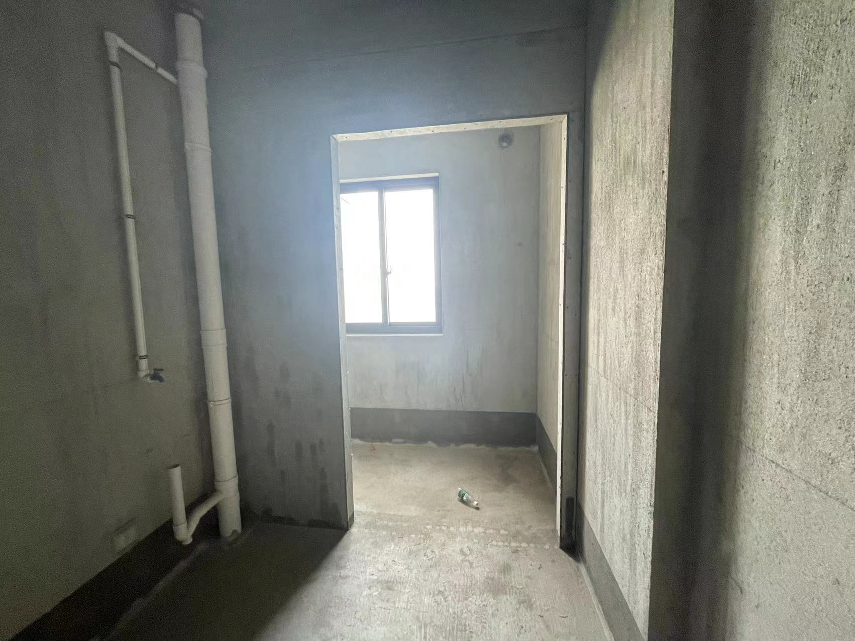 新瑞文化翡翠园 4室2厅2卫 144.00m&sup2;