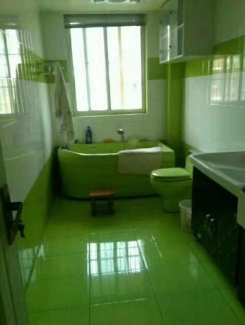 学林东苑 5室2厅3卫 142.00m&sup2;