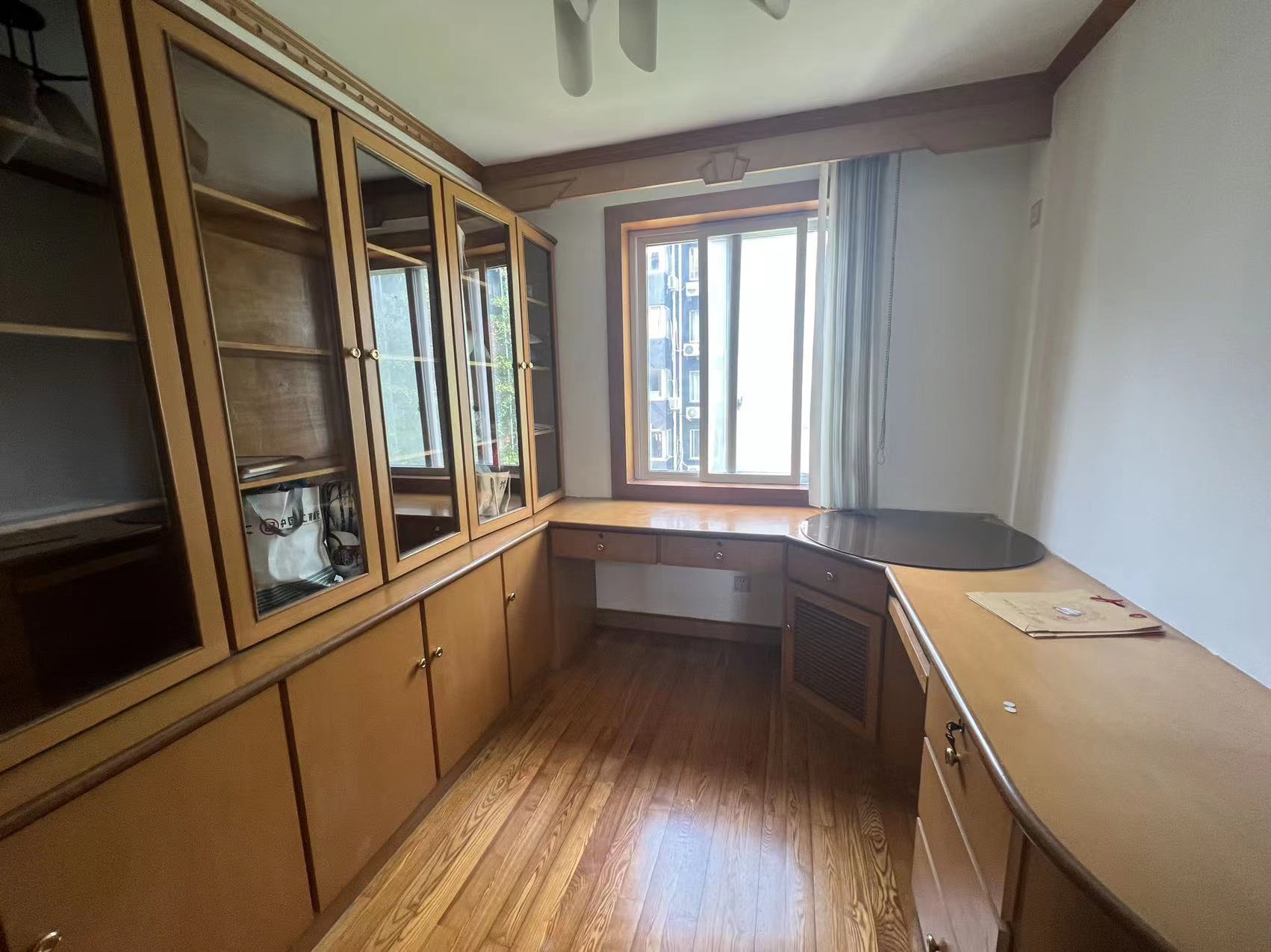 北濠桥东村 3室2厅1卫 110m&sup2;