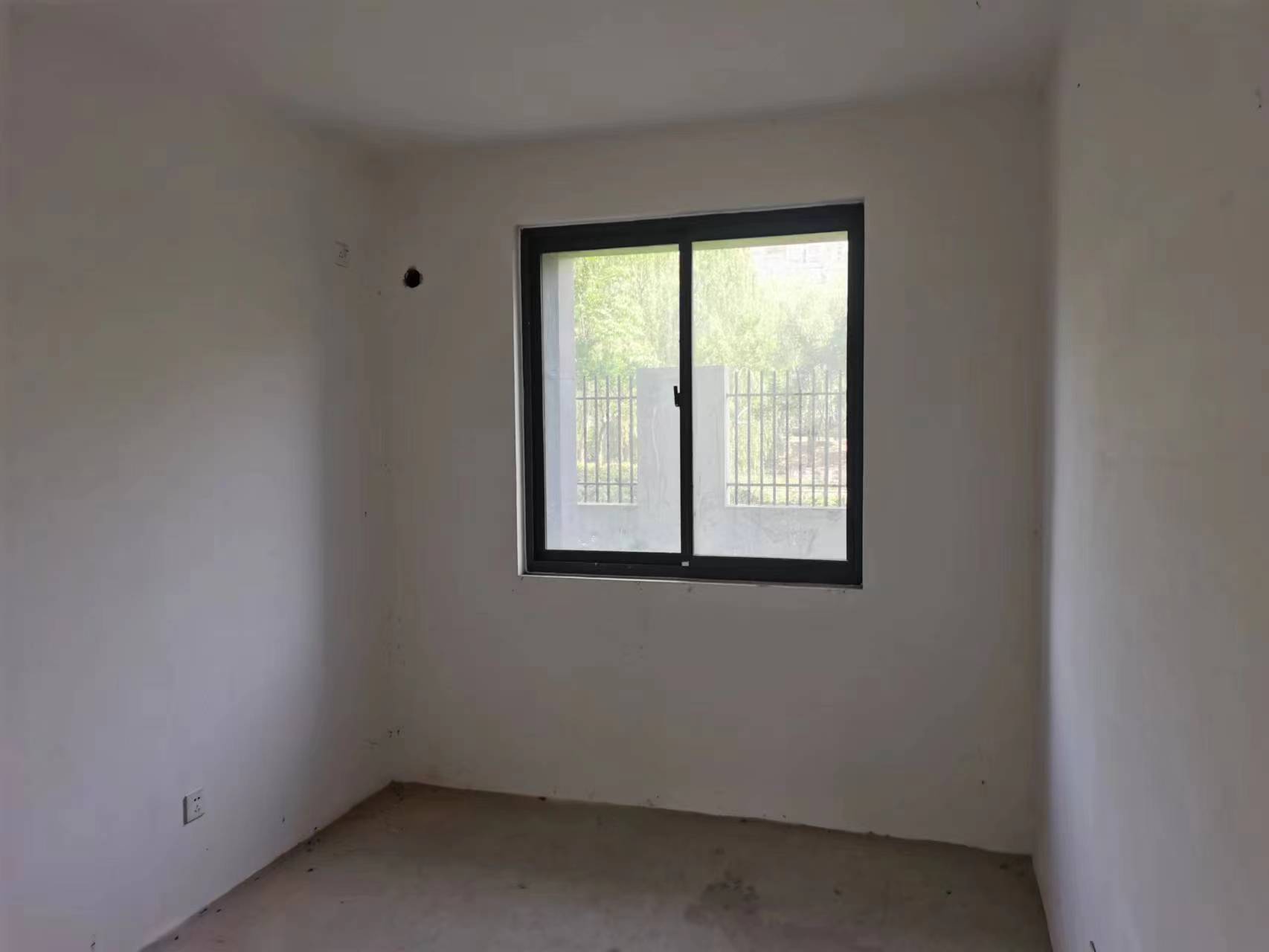 书香华府小区 3室2厅1卫 110m&sup2;
