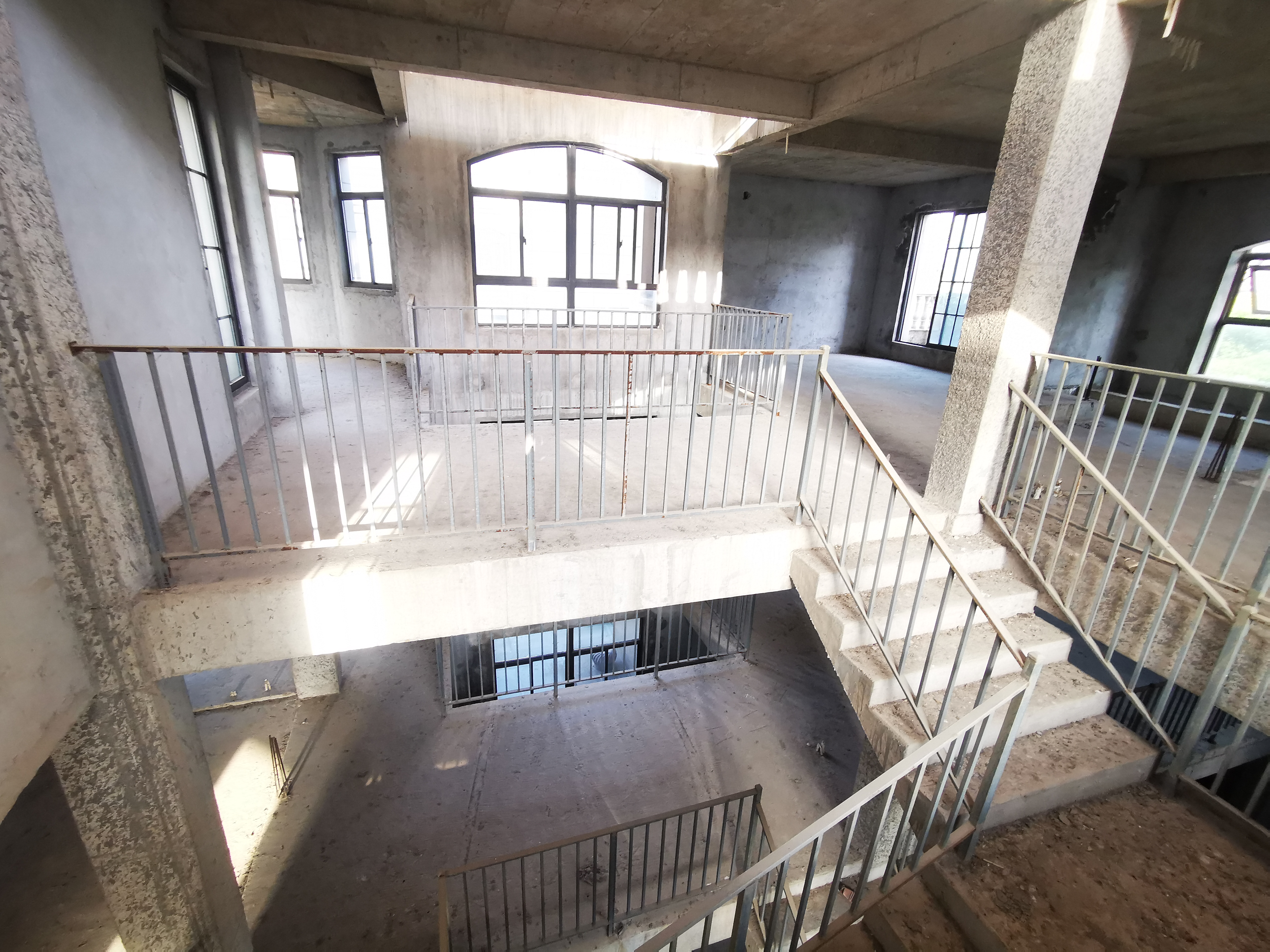 水榭花城 5室3厅3卫 486.4m&sup2;