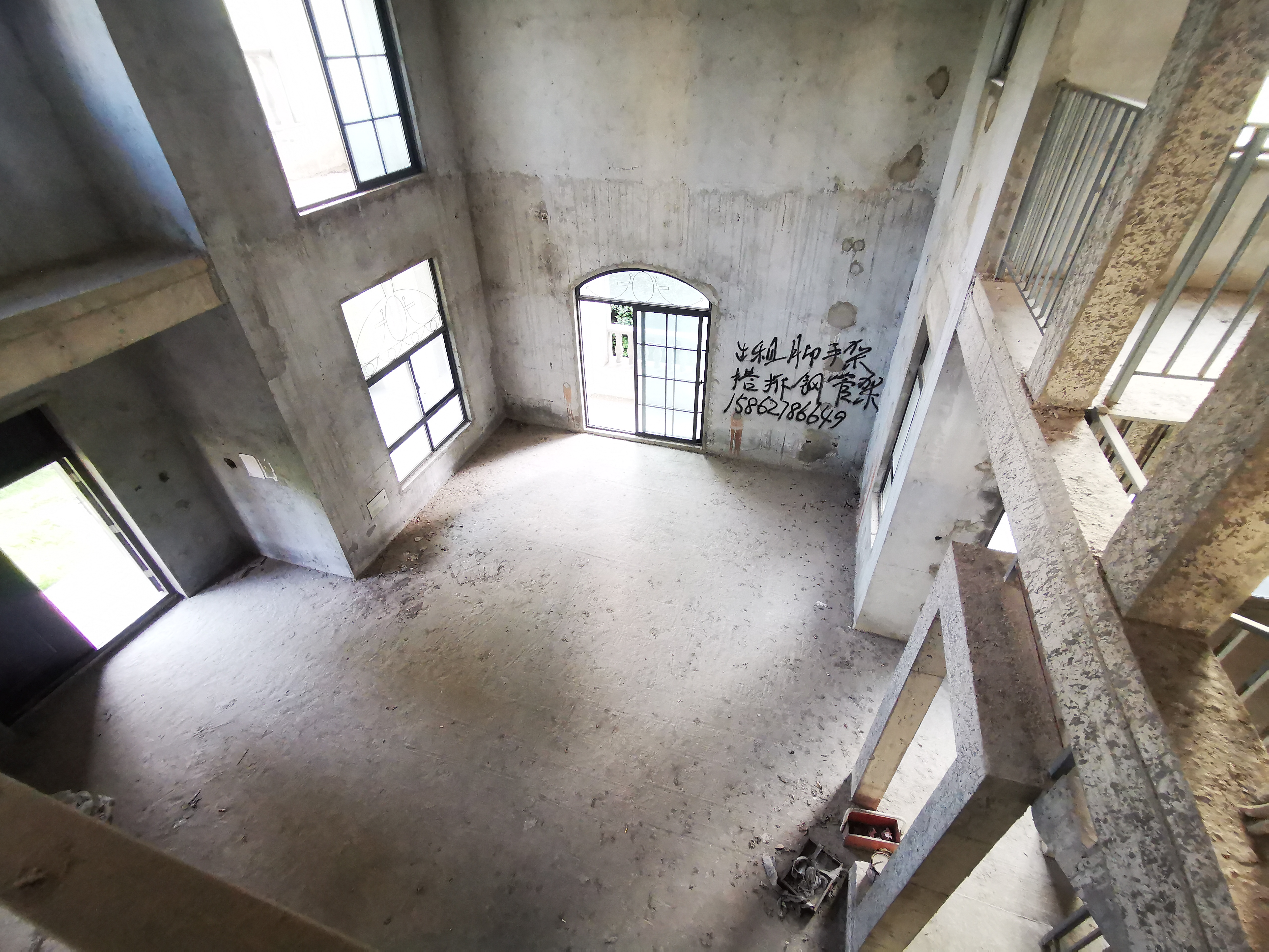 水榭花城 5室3厅3卫 486.4m²