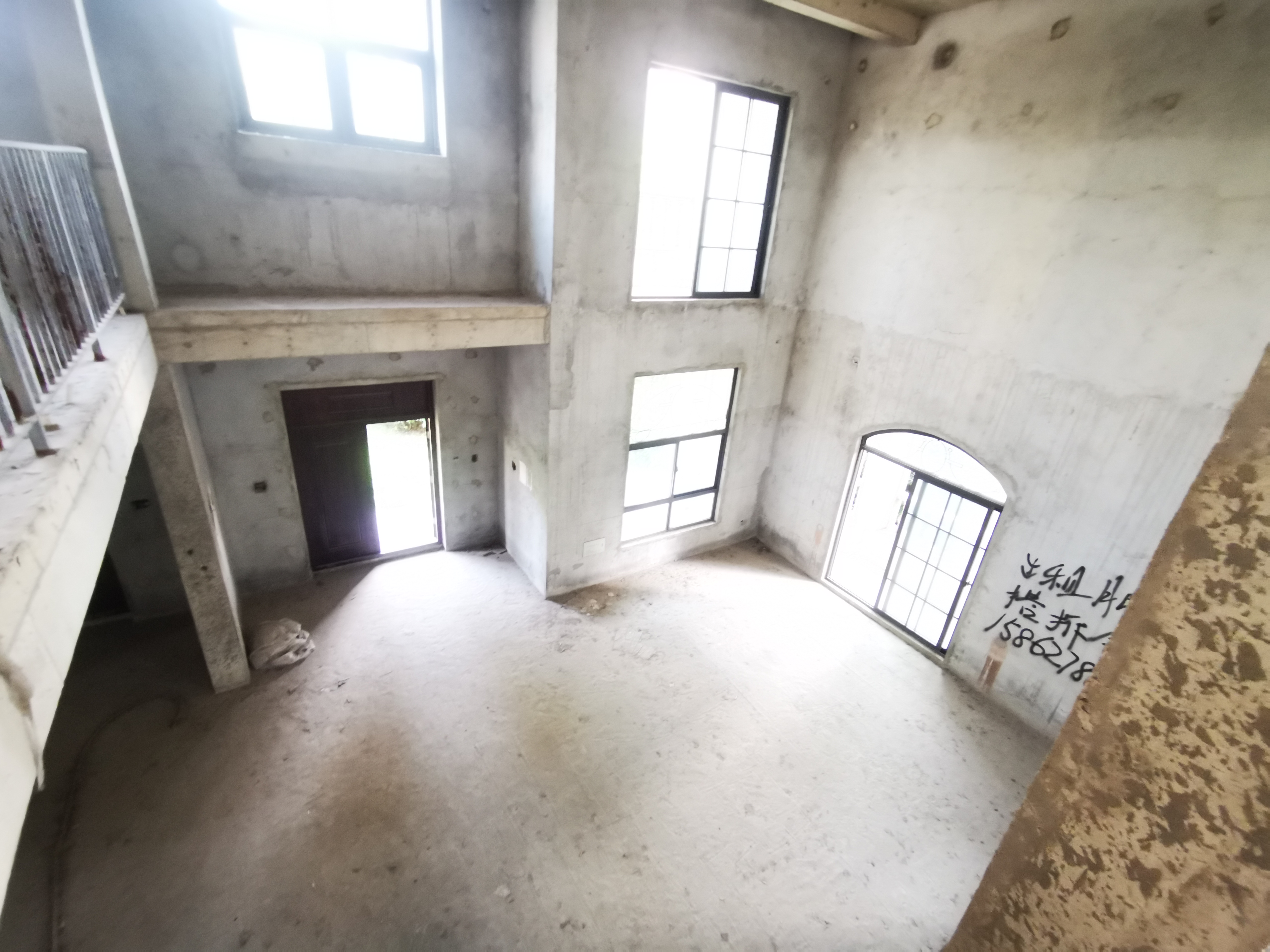 水榭花城 5室3厅3卫 486m²