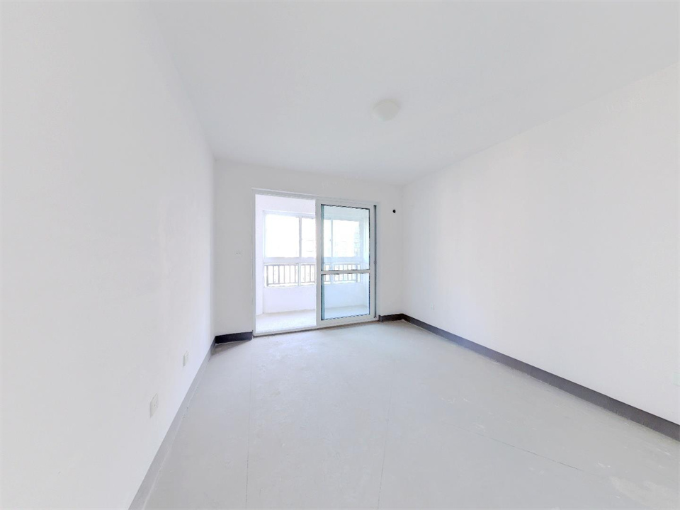 爱国花苑 4室1厅1卫 130m²