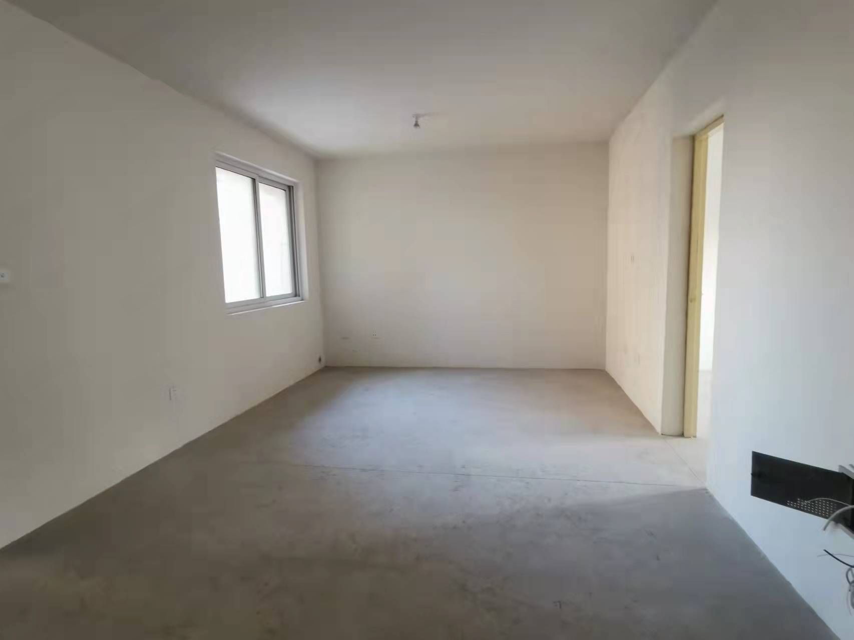景明花苑 3室2厅1卫 126m&sup2;