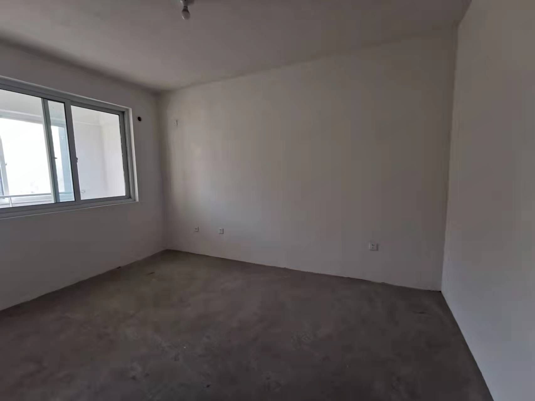 景明花苑 3室2厅1卫 126m&sup2;