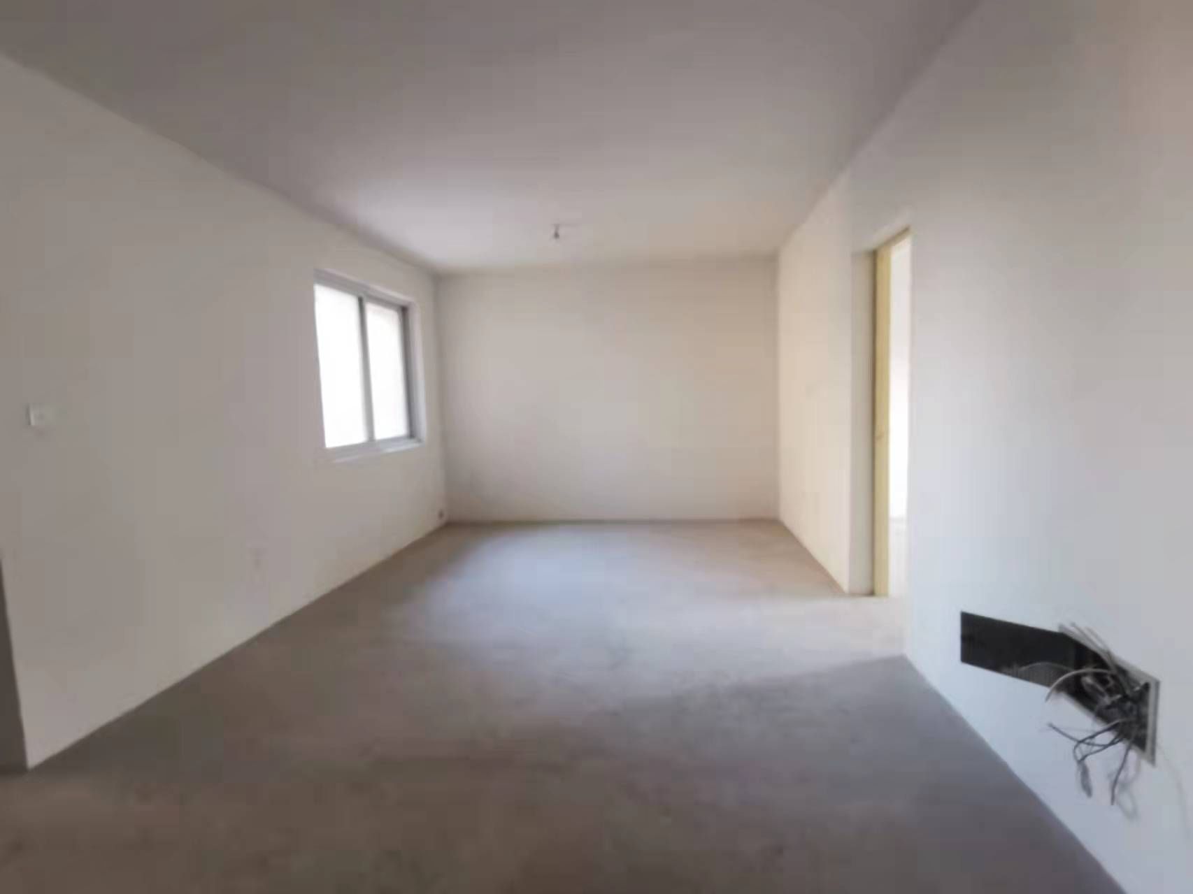 景明花苑 3室2厅1卫 126m&sup2;