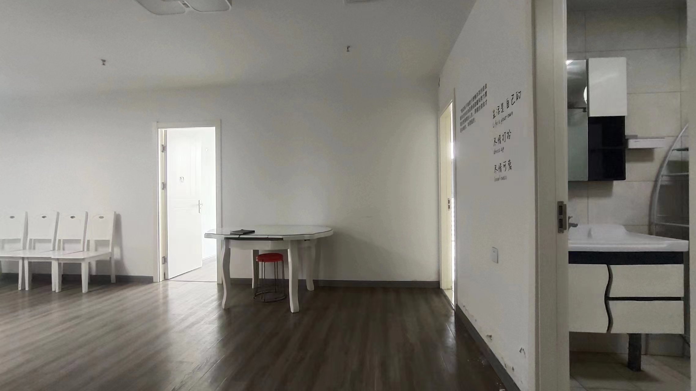 凤凰文化广场 1室厅卫 119m&sup2;