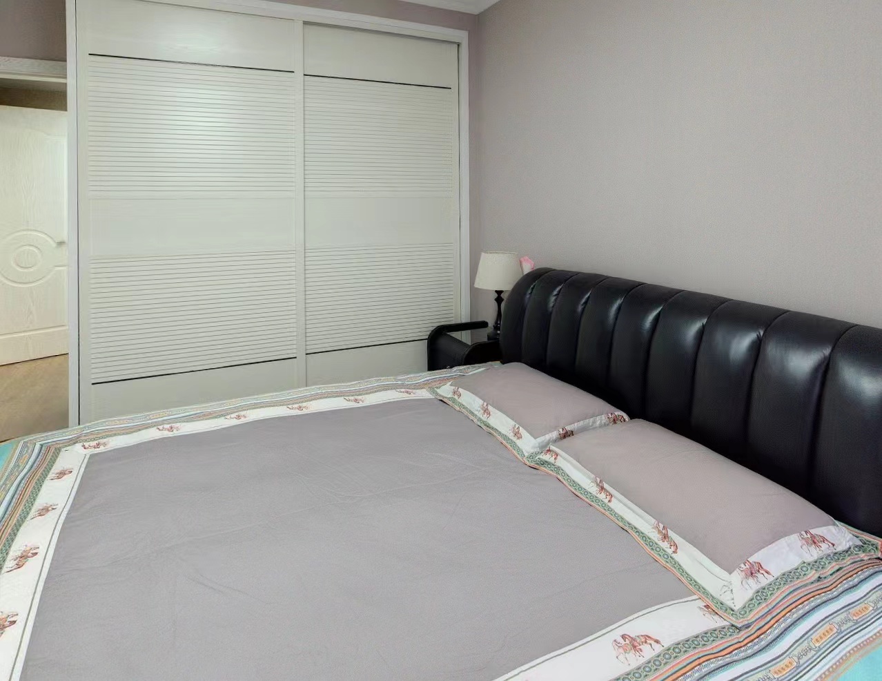 濠滨花园 3室1厅1卫 126.43m&sup2;